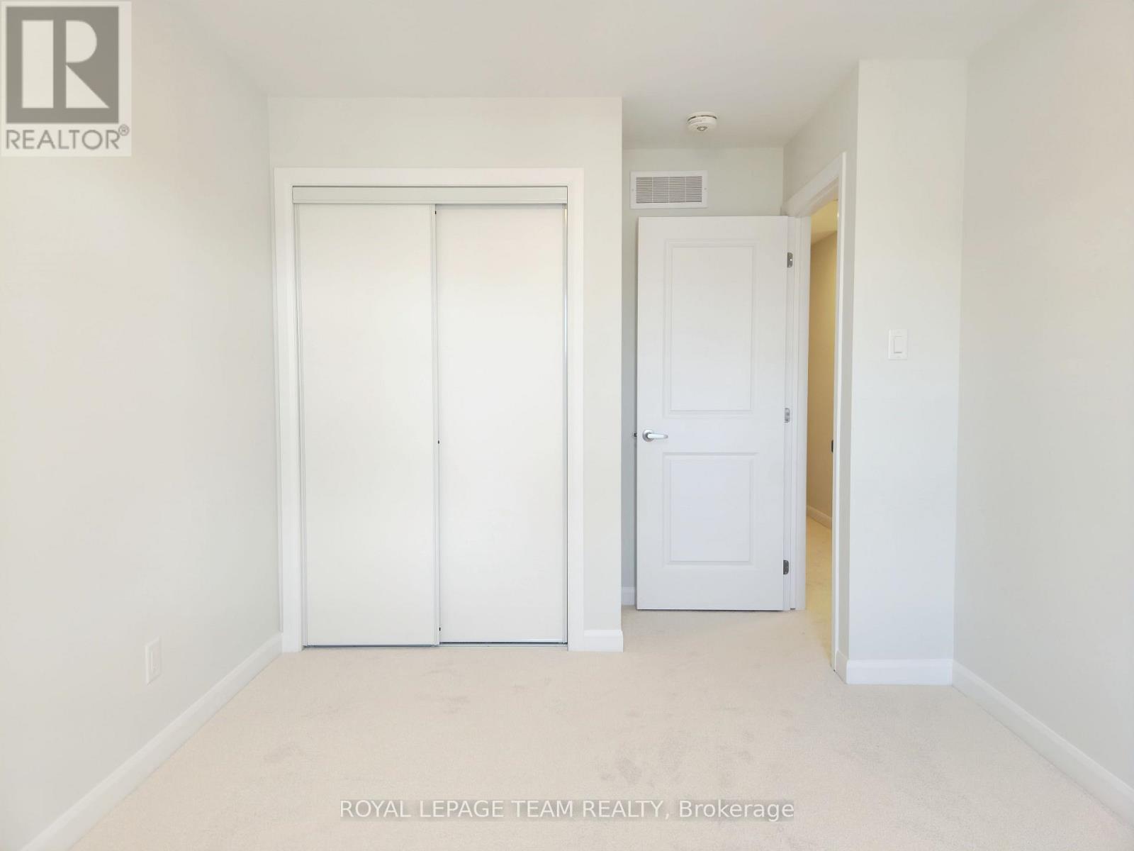 723 Fairline Row, Ottawa, Ontario  K2V 0M4 - Photo 28 - X12554400