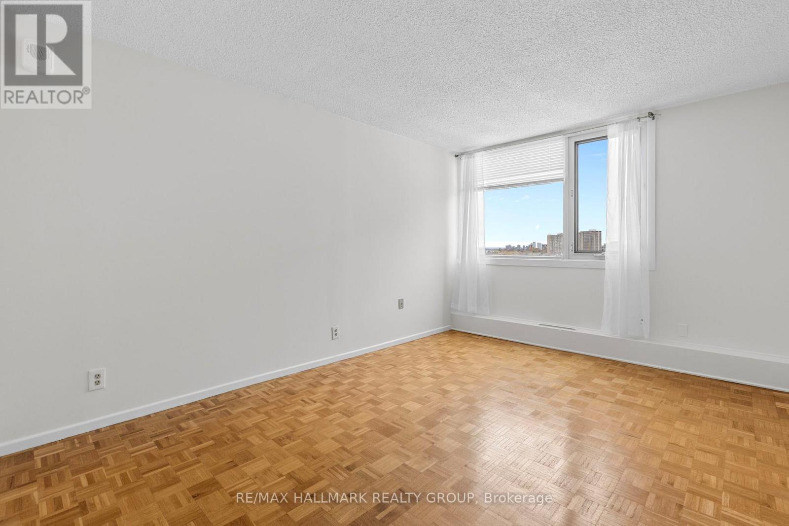 805 - 265 Poulin Avenue, Ottawa, Ontario  K2B 7Y8 - Photo 11 - X12554460