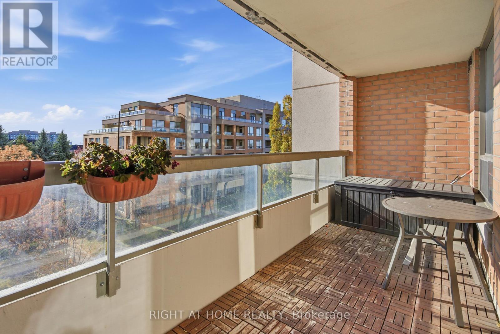 408 - 29 Northern Height Drive S, Richmond Hill, Ontario  L4B 4L8 - Photo 15 - N12553564