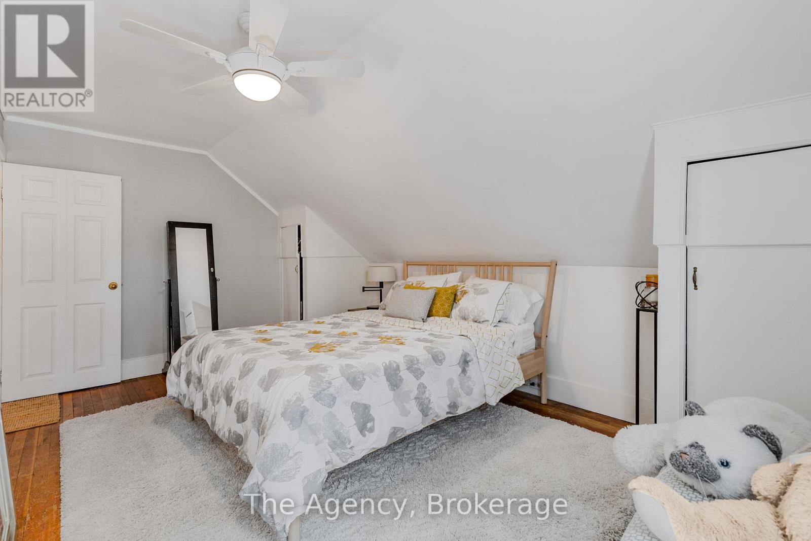 1 Mareve Avenue, Hamilton, Ontario  L8H 7A7 - Photo 33 - X12554358