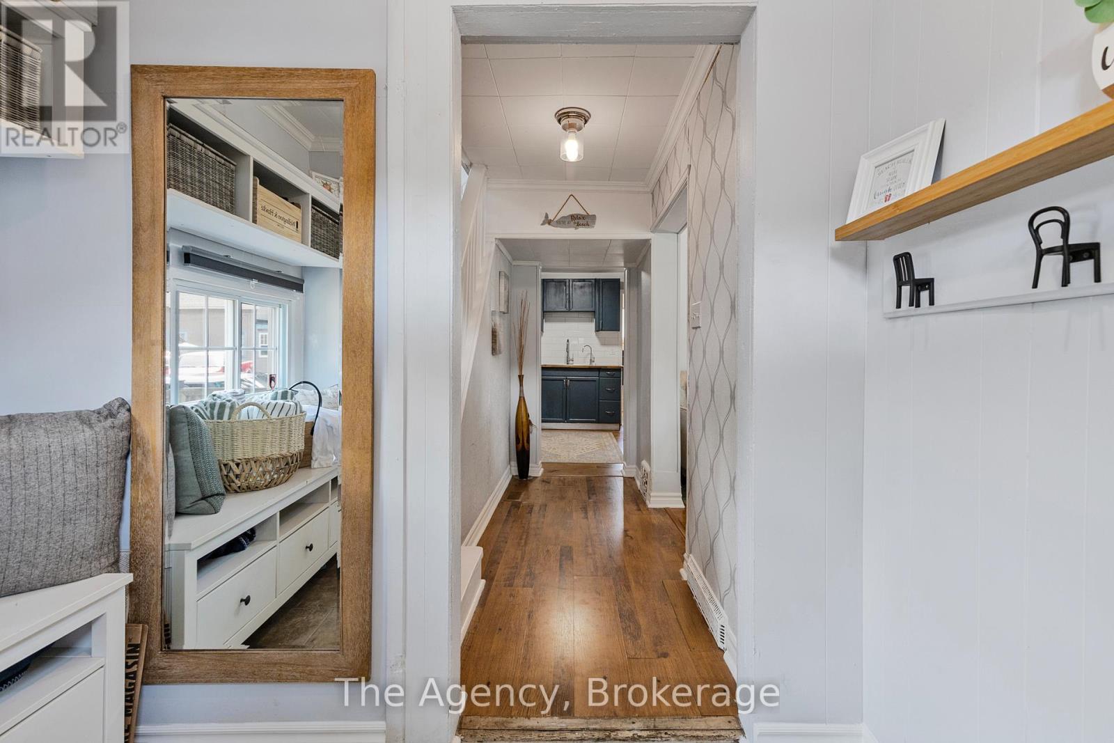 1 Mareve Avenue, Hamilton, Ontario  L8H 7A7 - Photo 12 - X12554360