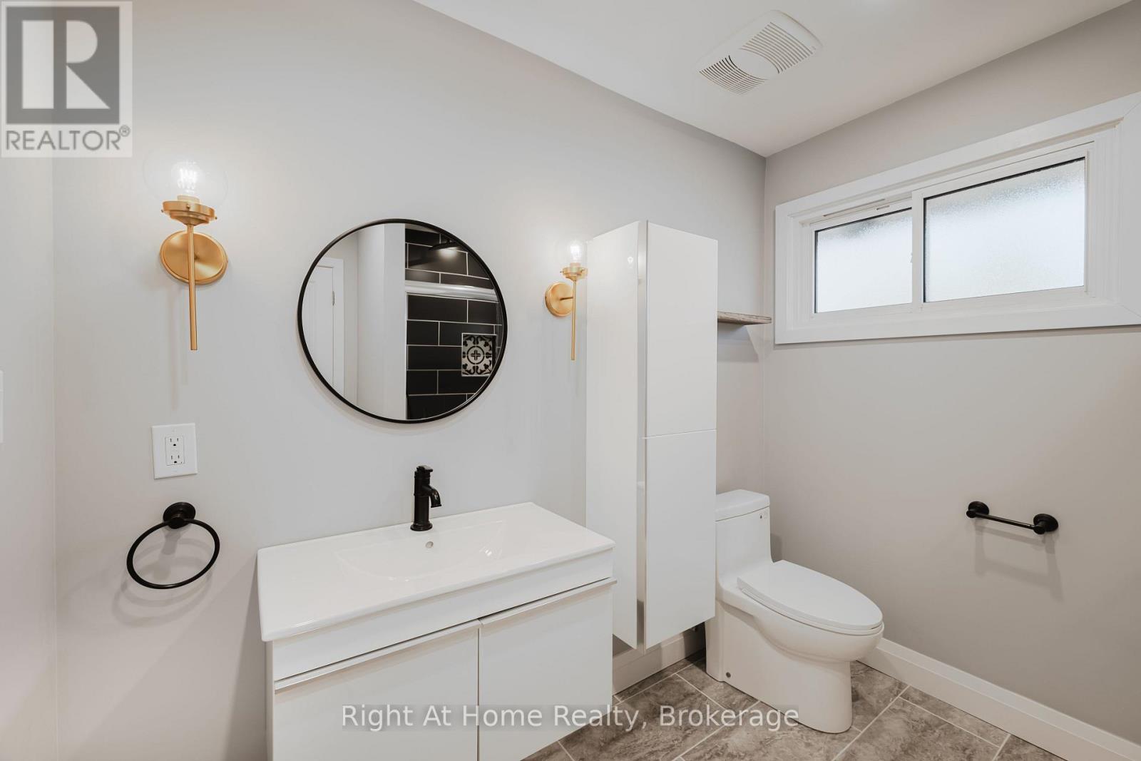 Main - 12 Northwood Drive, St. Catharines, Ontario  L2M 4J7 - Photo 15 - X12554470