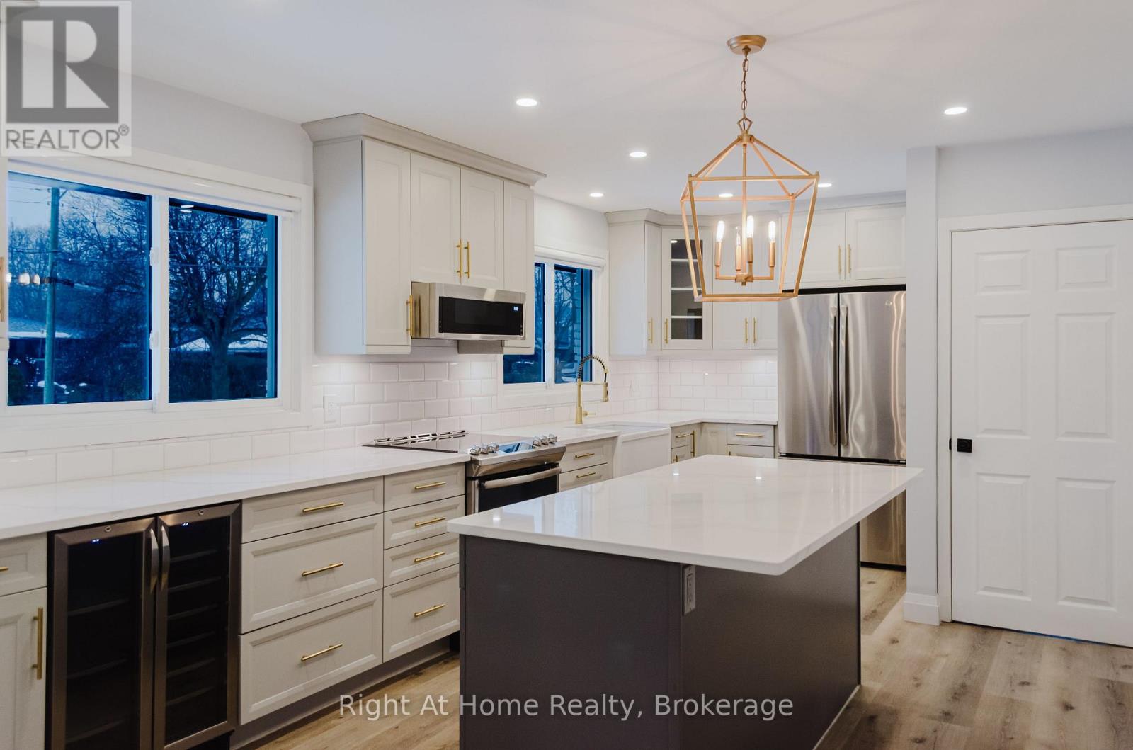 Main - 12 Northwood Drive, St. Catharines, Ontario  L2M 4J7 - Photo 6 - X12554470