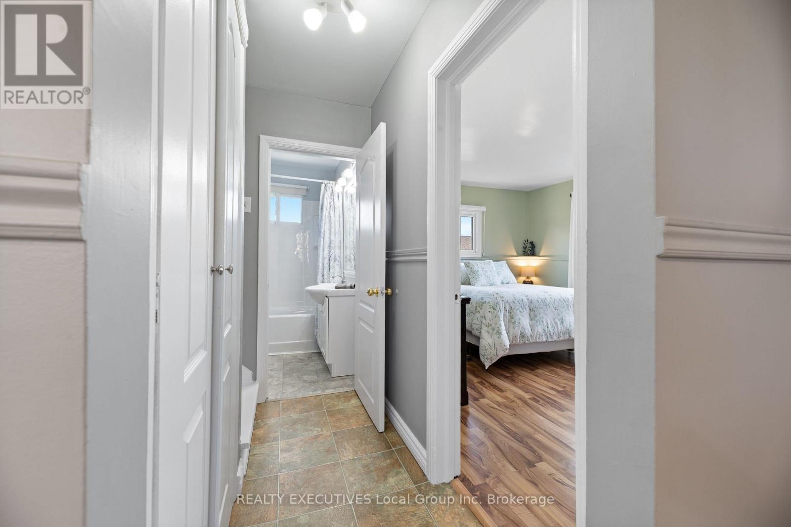 198 Lee Avenue, North Bay, Ontario  P1A 2K3 - Photo 14 - X12554244