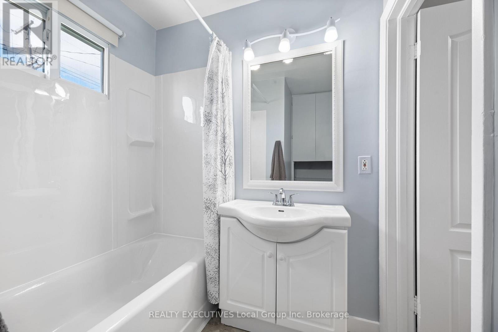 198 Lee Avenue, North Bay, Ontario  P1A 2K3 - Photo 19 - X12554244