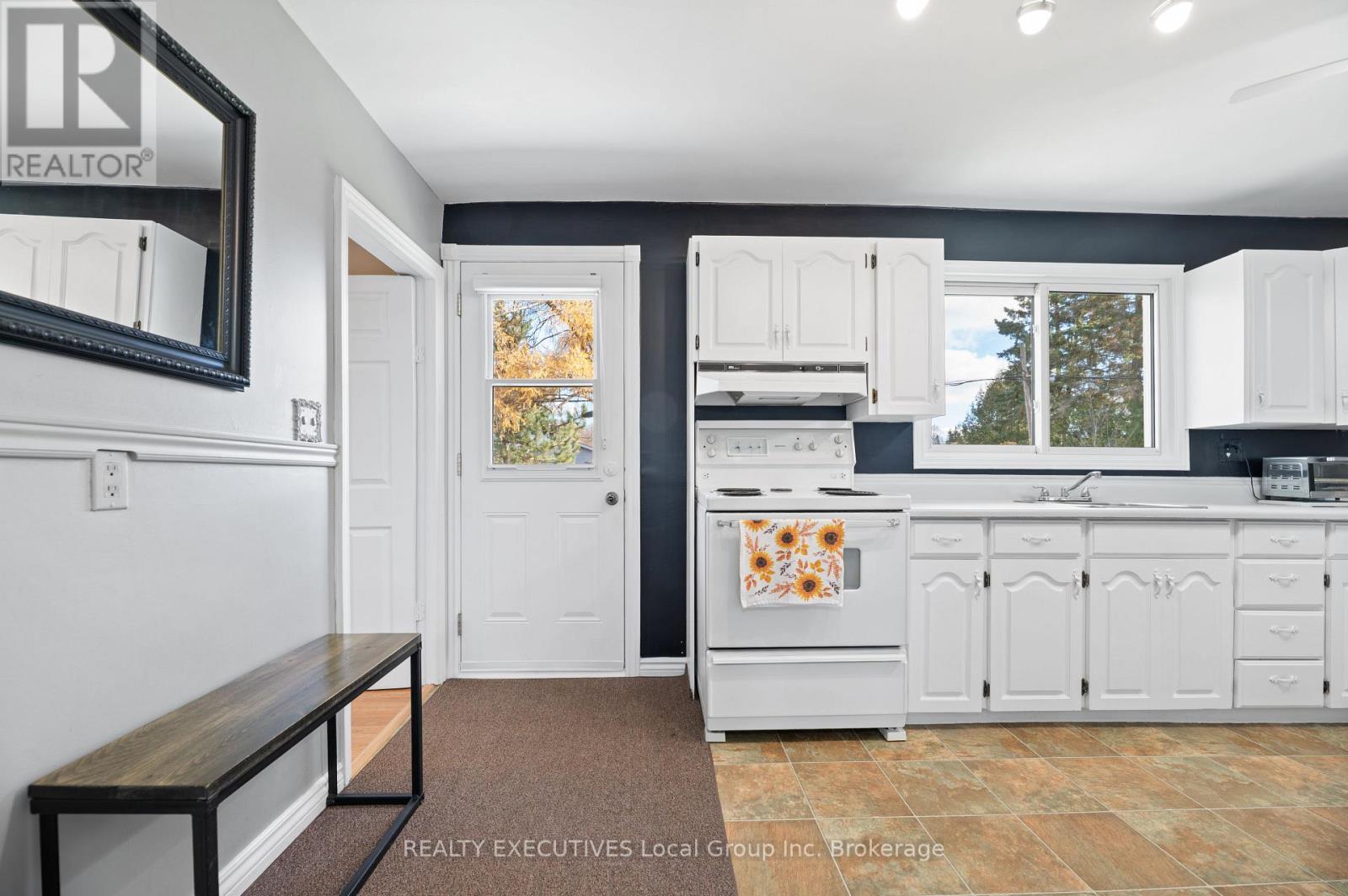 198 Lee Avenue, North Bay, Ontario  P1A 2K3 - Photo 31 - X12554244