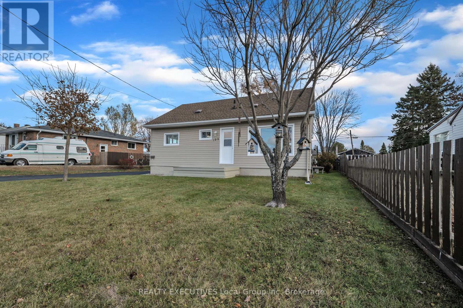 198 Lee Avenue, North Bay, Ontario  P1A 2K3 - Photo 36 - X12554244