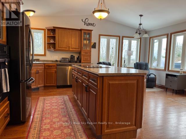 9 Treadlightly Drive, East Ferris, Ontario  P0H 1K0 - Photo 6 - X12554402