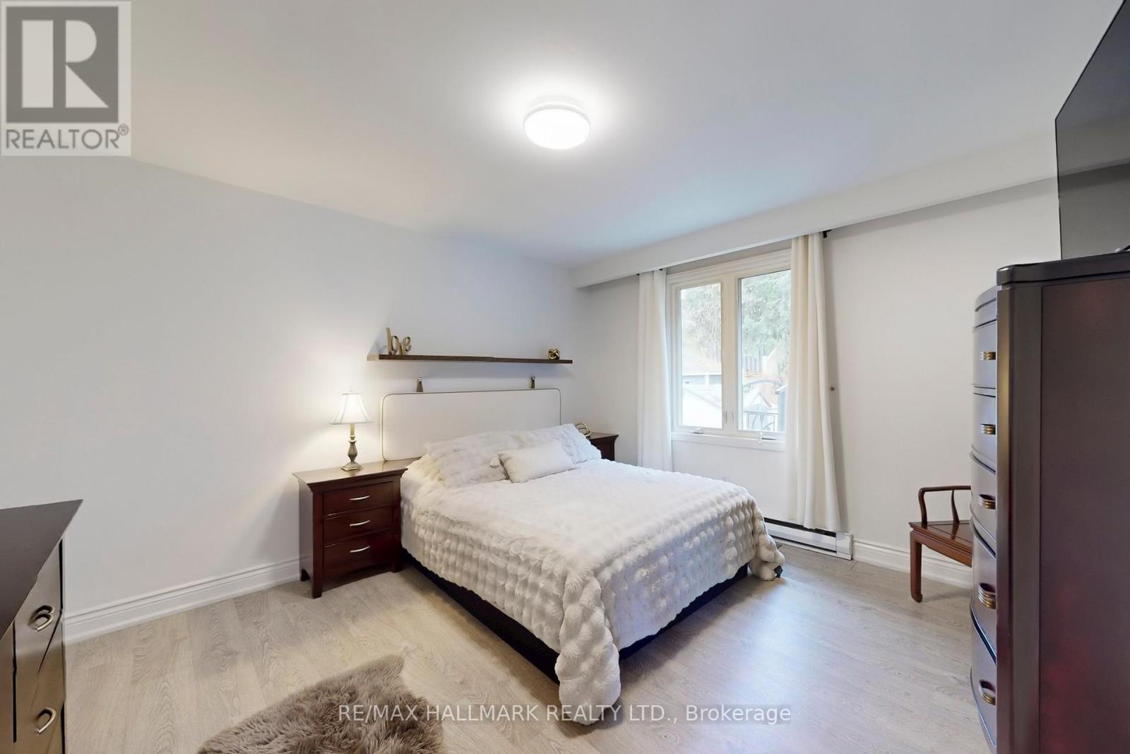 83 Beswick Drive, Newmarket, Ontario  L3Y 1E8 - Photo 19 - N12554014