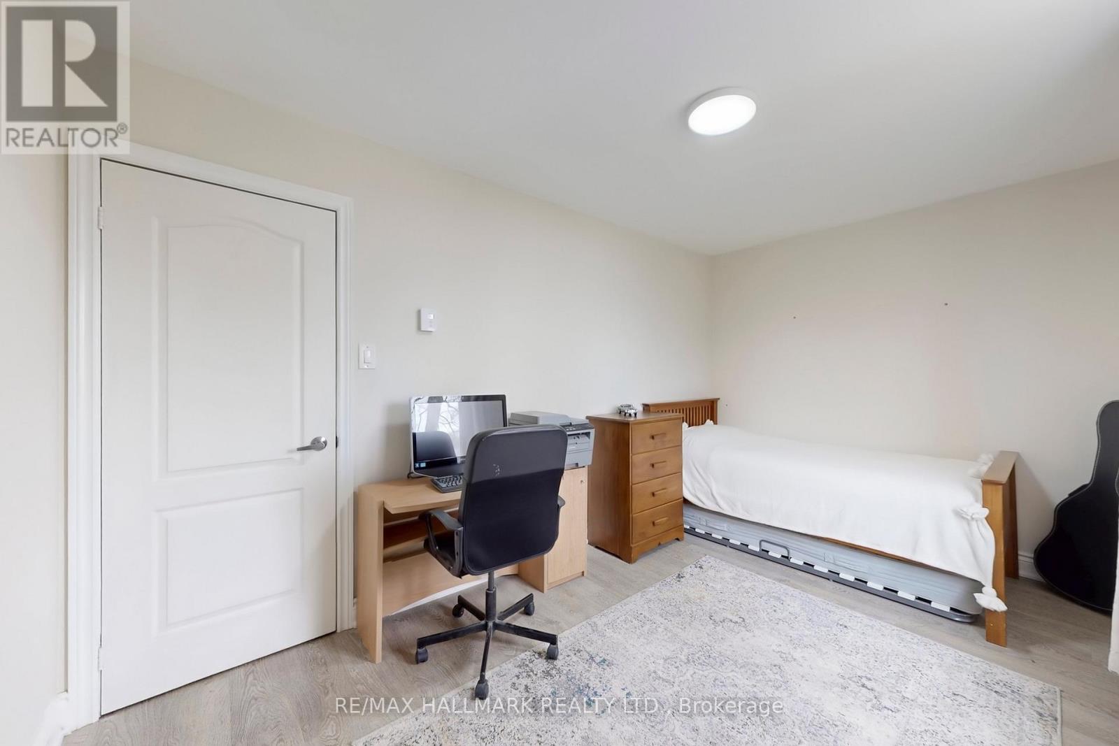 83 Beswick Drive, Newmarket, Ontario  L3Y 1E8 - Photo 26 - N12554014