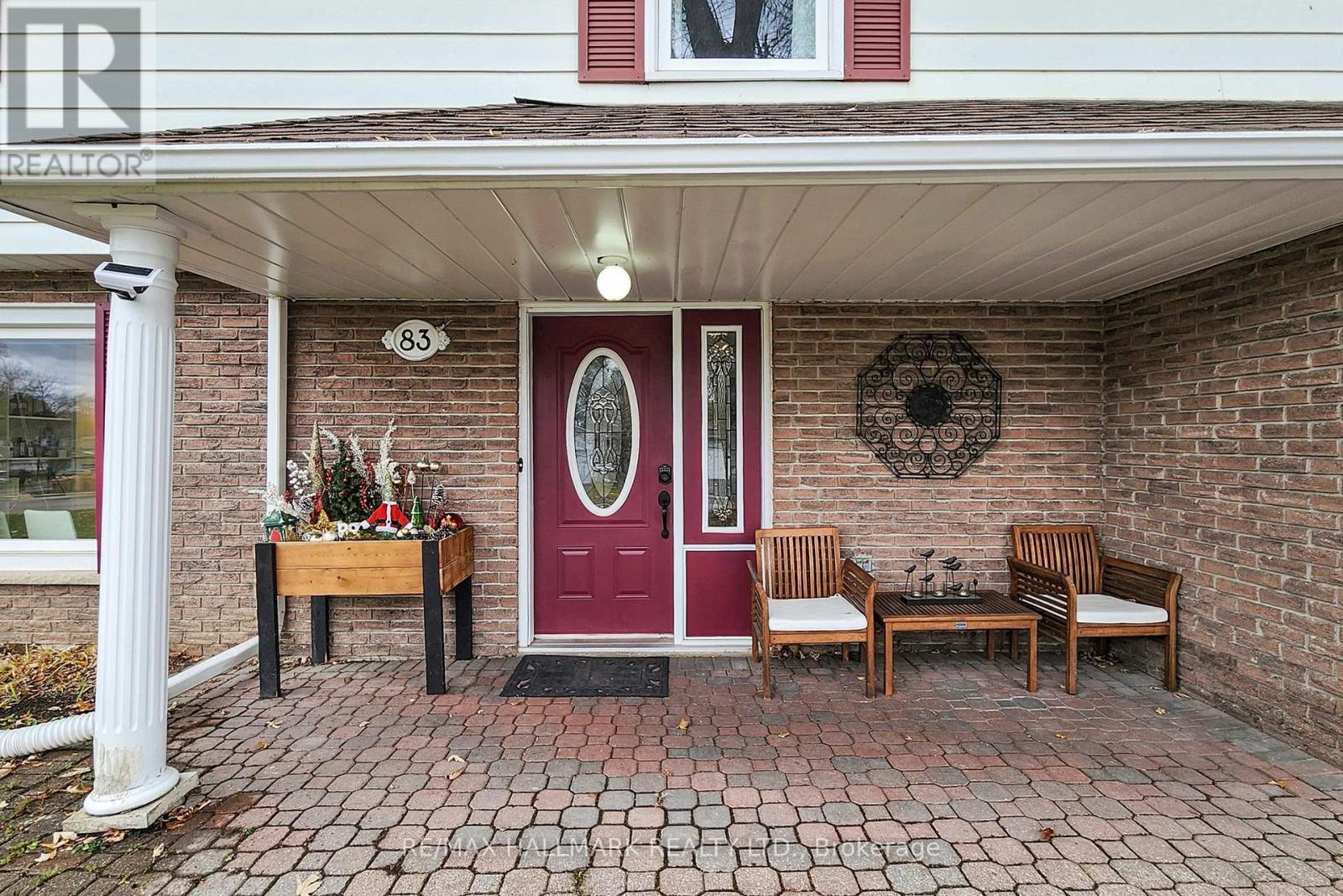 83 Beswick Drive, Newmarket, Ontario  L3Y 1E8 - Photo 3 - N12554014