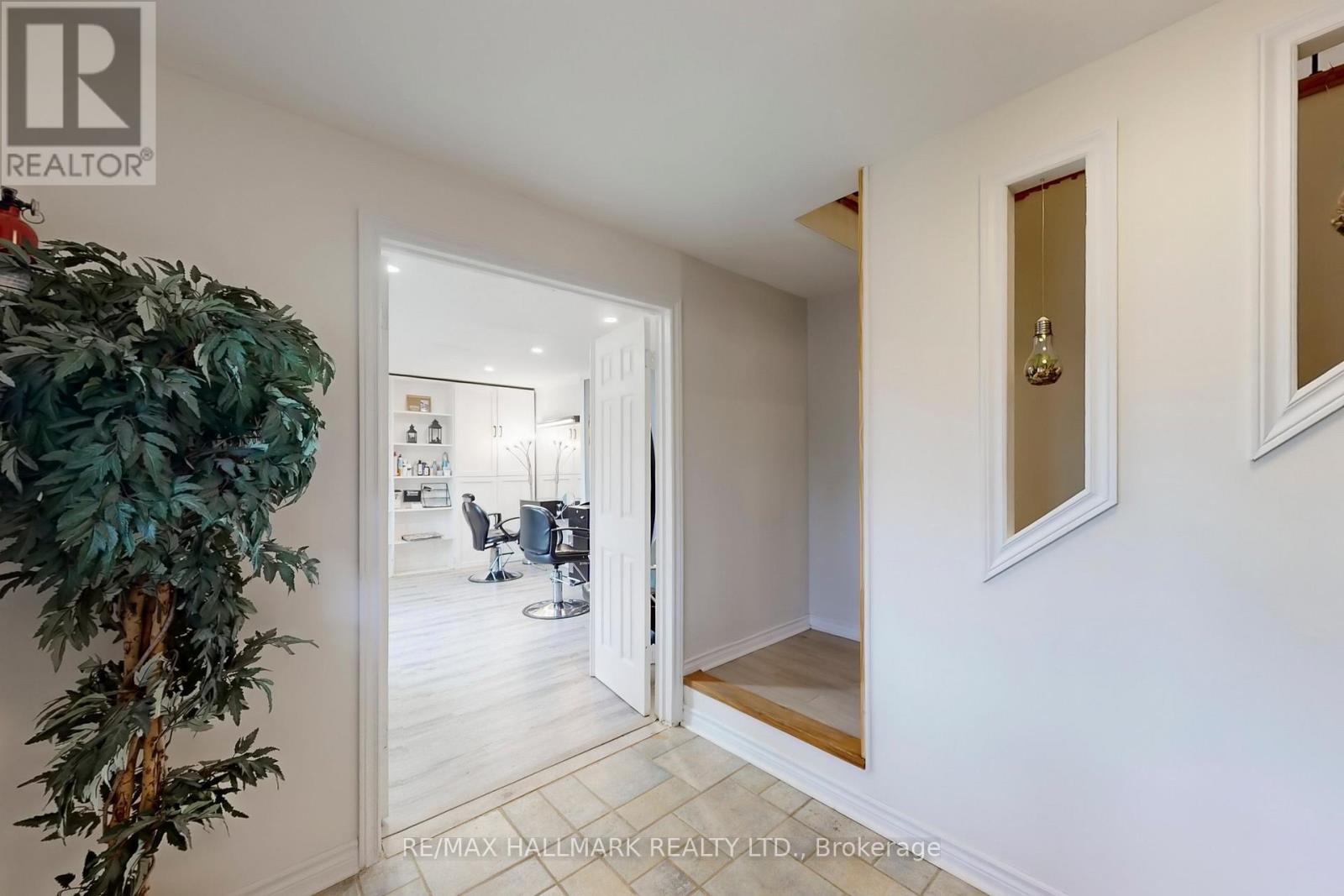 83 Beswick Drive, Newmarket, Ontario  L3Y 1E8 - Photo 40 - N12554014