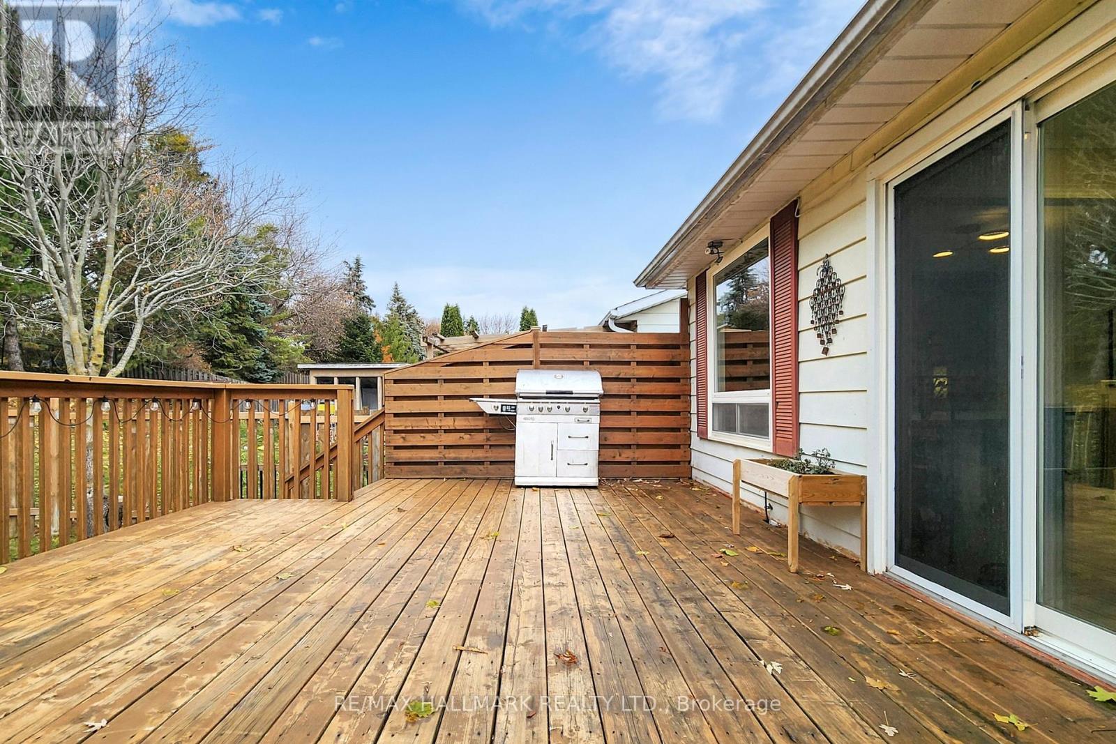 83 Beswick Drive, Newmarket, Ontario  L3Y 1E8 - Photo 41 - N12554014