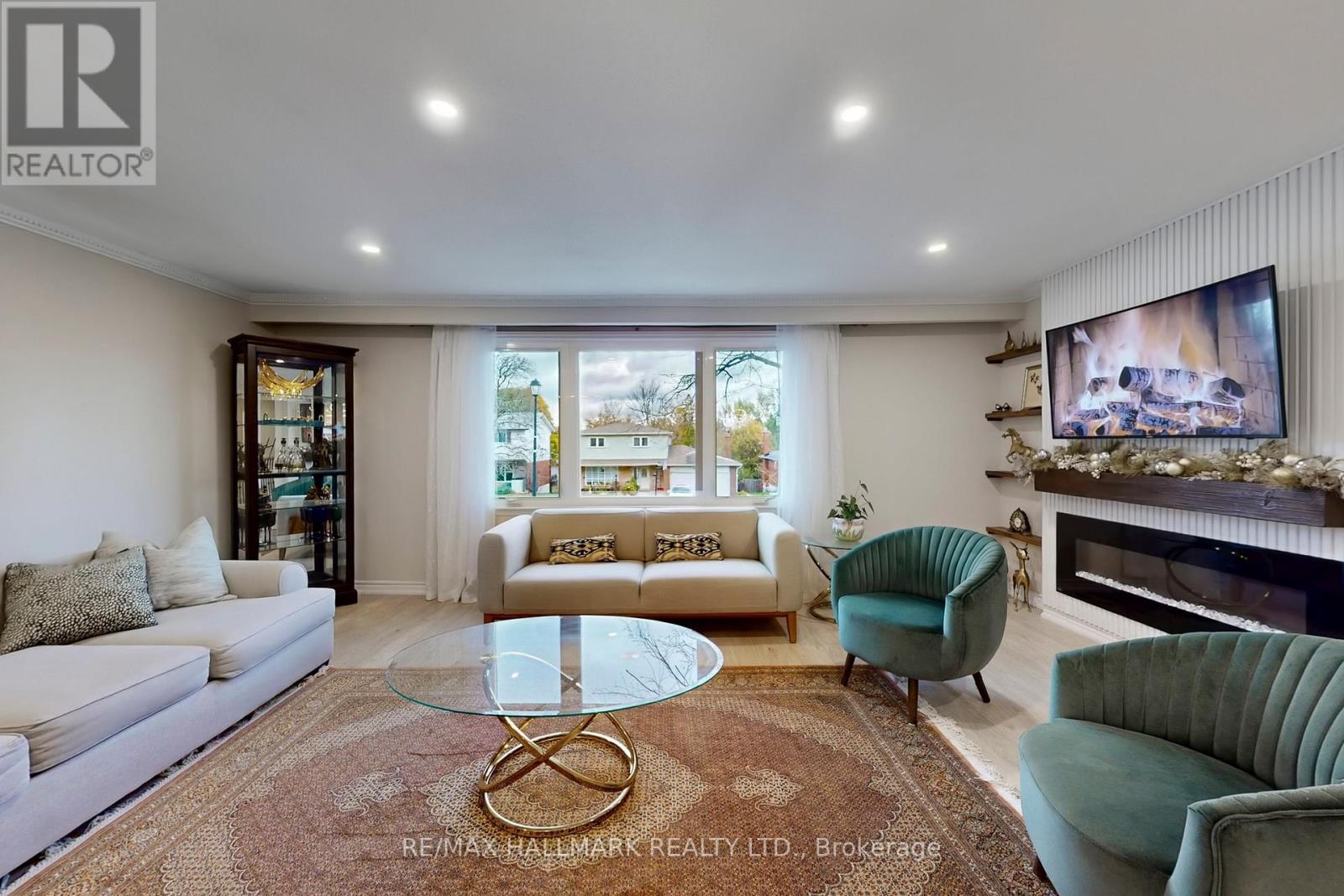 83 Beswick Drive, Newmarket, Ontario  L3Y 1E8 - Photo 5 - N12554014