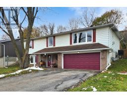 83 BESWICK DRIVE, Newmarket, Ontario