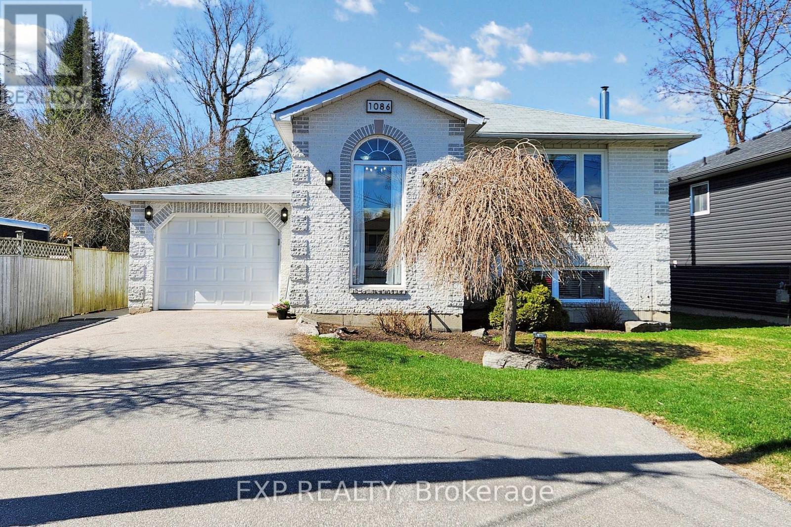 1086 BALSAM ROAD, Innisfil, Ontario