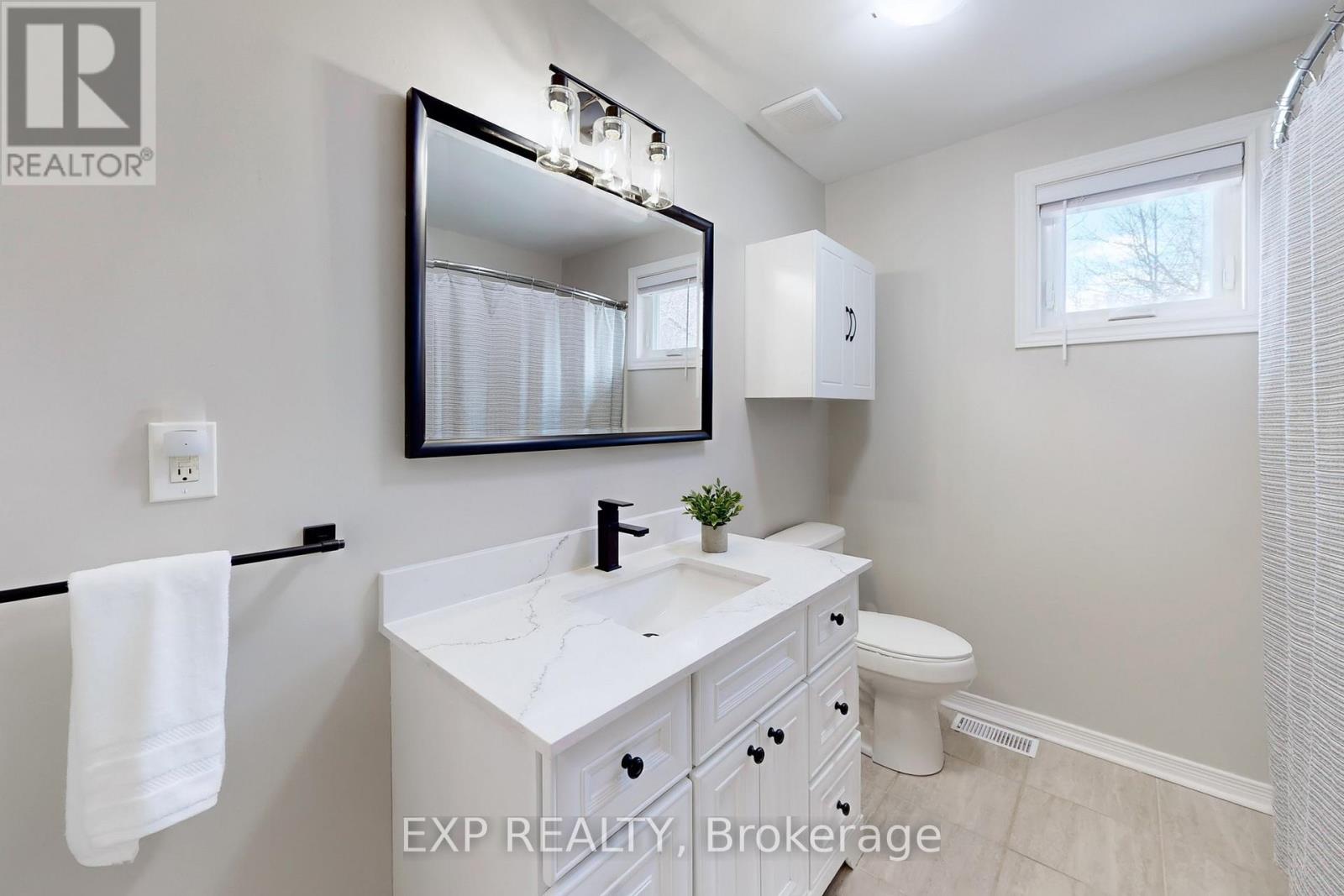 1086 Balsam Road, Innisfil, Ontario  L0L 1W0 - Photo 21 - N12554044