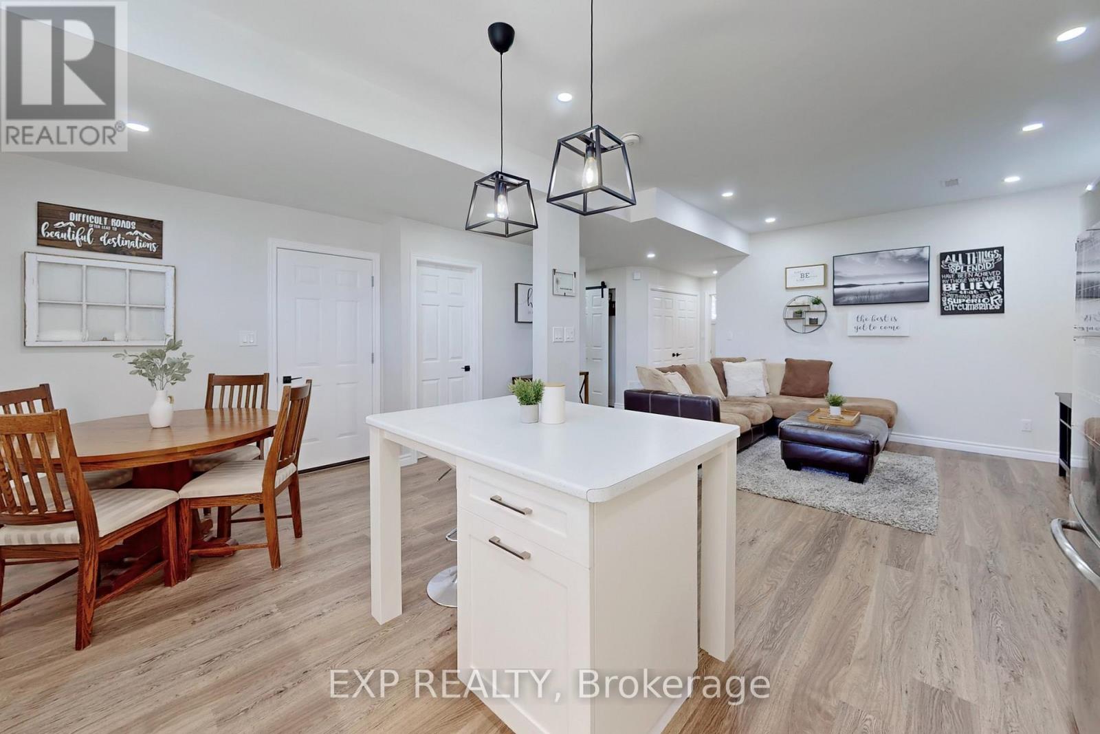 1086 Balsam Road, Innisfil, Ontario  L0L 1W0 - Photo 29 - N12554044