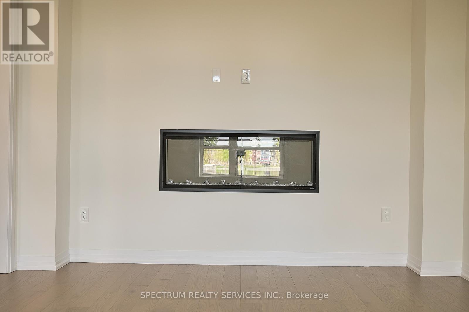 132 Adario Crescent, Vaughan, Ontario  L4H 4P7 - Photo 4 - N12554048