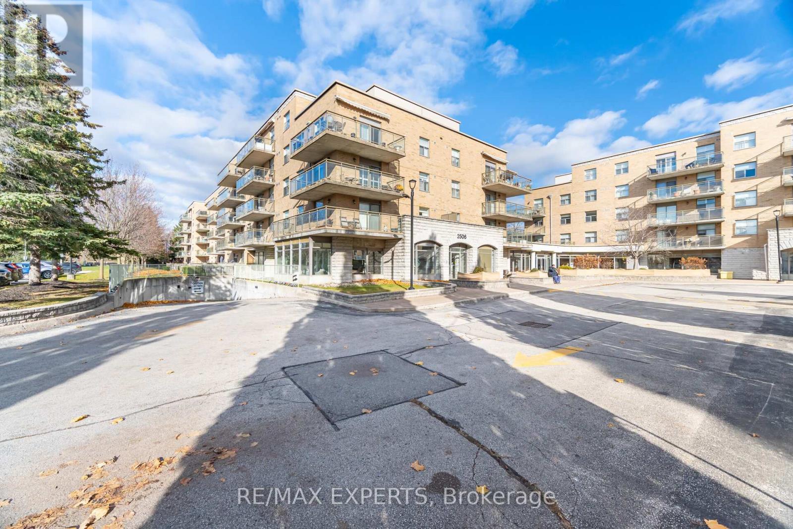 414 - 2506 RUTHERFORD ROAD, Vaughan, Ontario