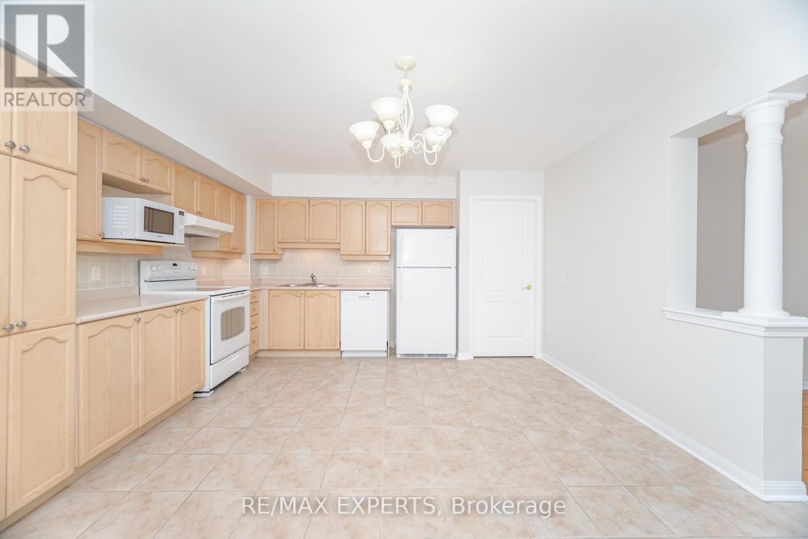 414 - 2506 Rutherford Road, Vaughan, Ontario  L4K 5N4 - Photo 11 - N12554066