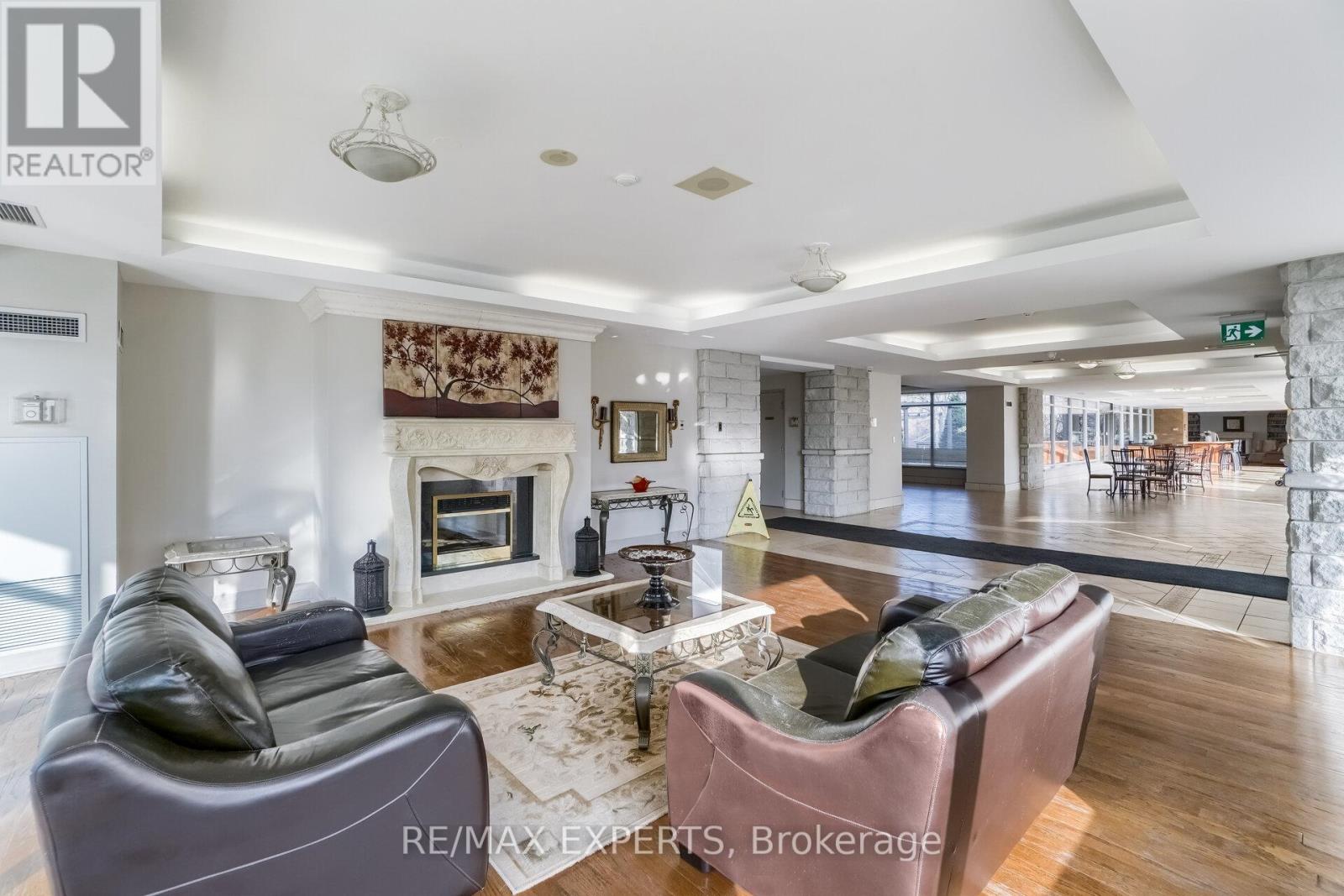 414 - 2506 Rutherford Road, Vaughan, Ontario  L4K 5N4 - Photo 5 - N12554066