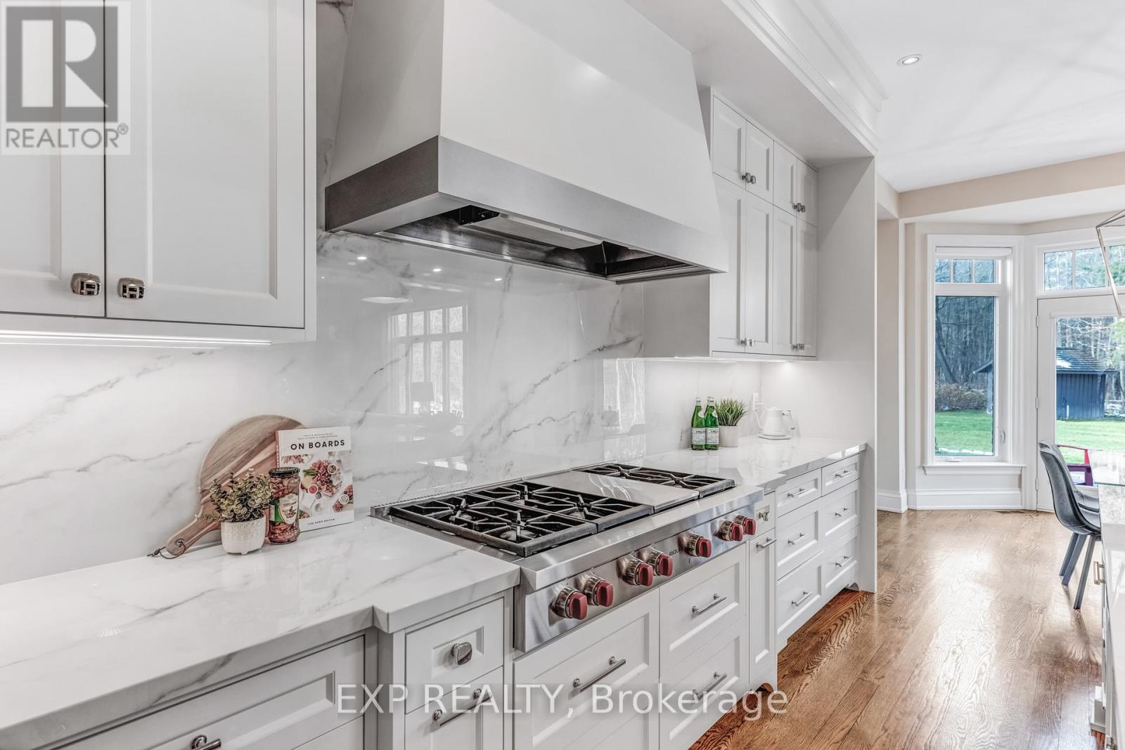 19 Glenhill Trail, Whitchurch-Stouffville, Ontario  L4A 1L9 - Photo 9 - N12554088