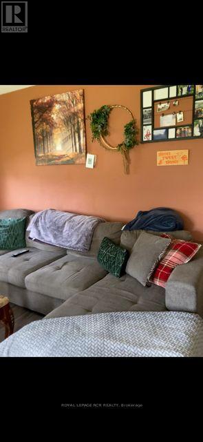 8320 Main Street E, Adjala-Tosorontio, Ontario  L0M 1M0 - Photo 3 - N12554122