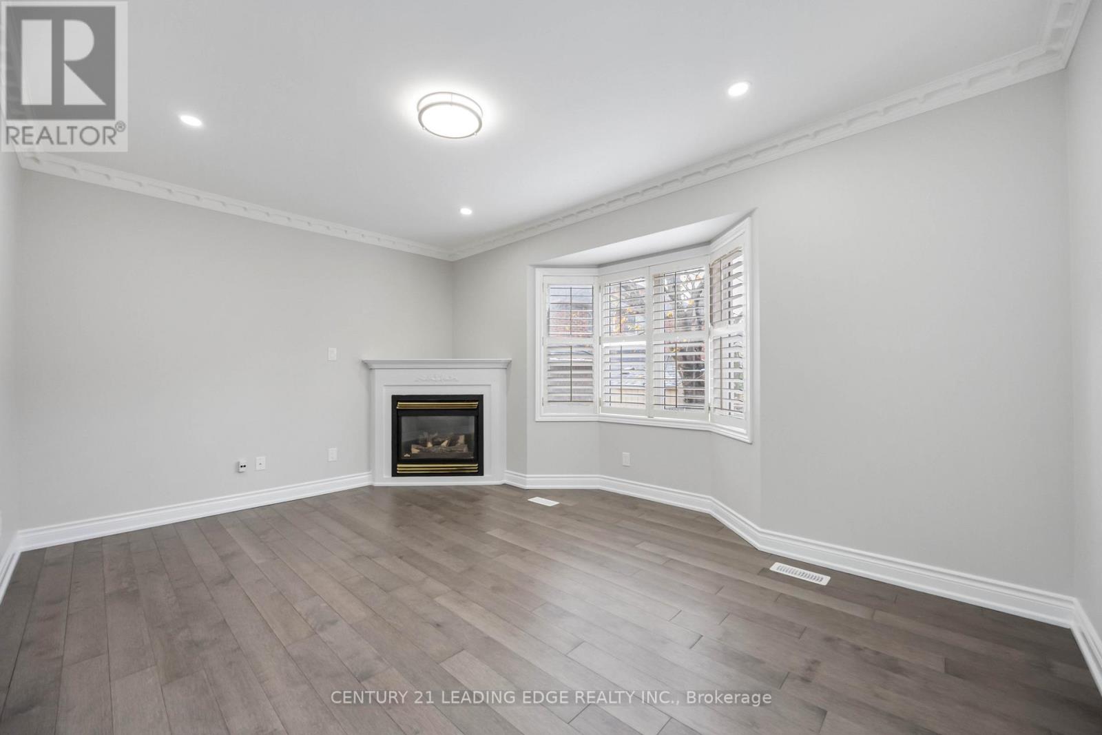 4 Primrose Path Crescent, Markham, Ontario  L3S 4B1 - Photo 8 - N12554134