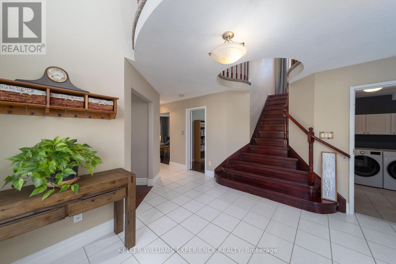 175 Hanmer Street, Barrie, Ontario  L4N 7J8 - Photo 2 - S12553988