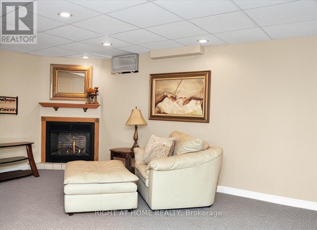 7 Michael Crescent, Barrie, Ontario  L4M 6Y9 - Photo 16 - S12554076