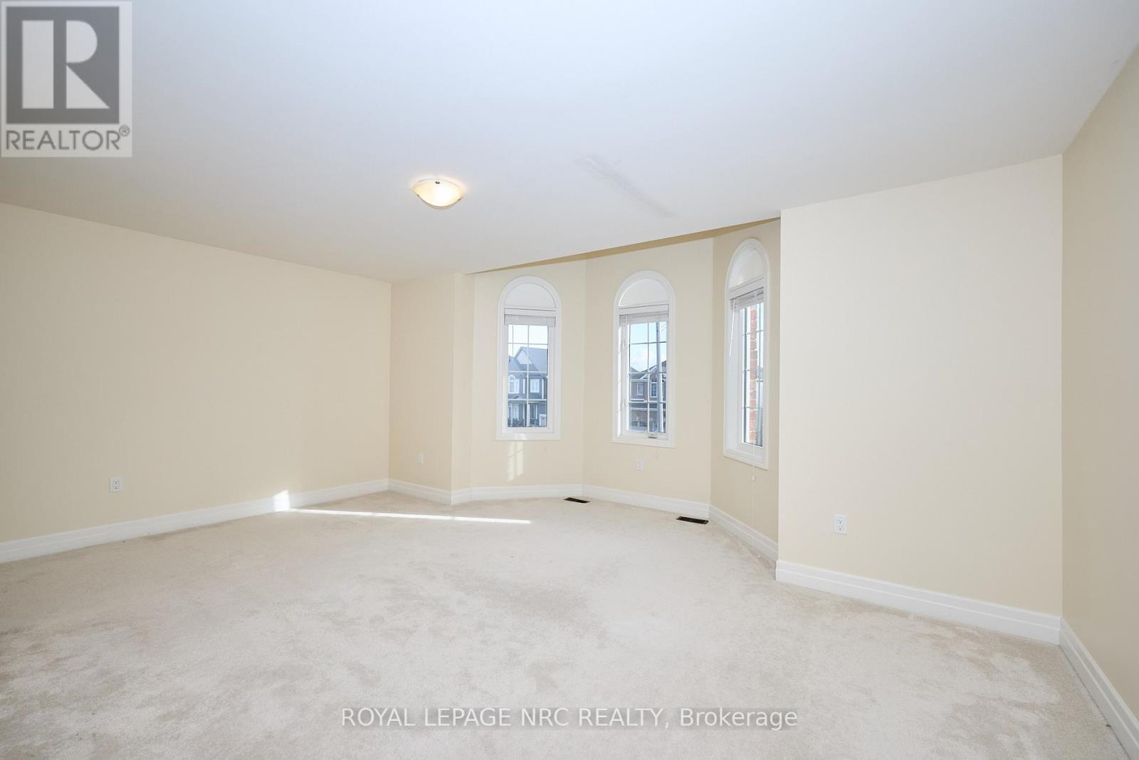 9367 Emerald Avenue, Niagara Falls, Ontario  L2G 0X5 - Photo 17 - X12554180