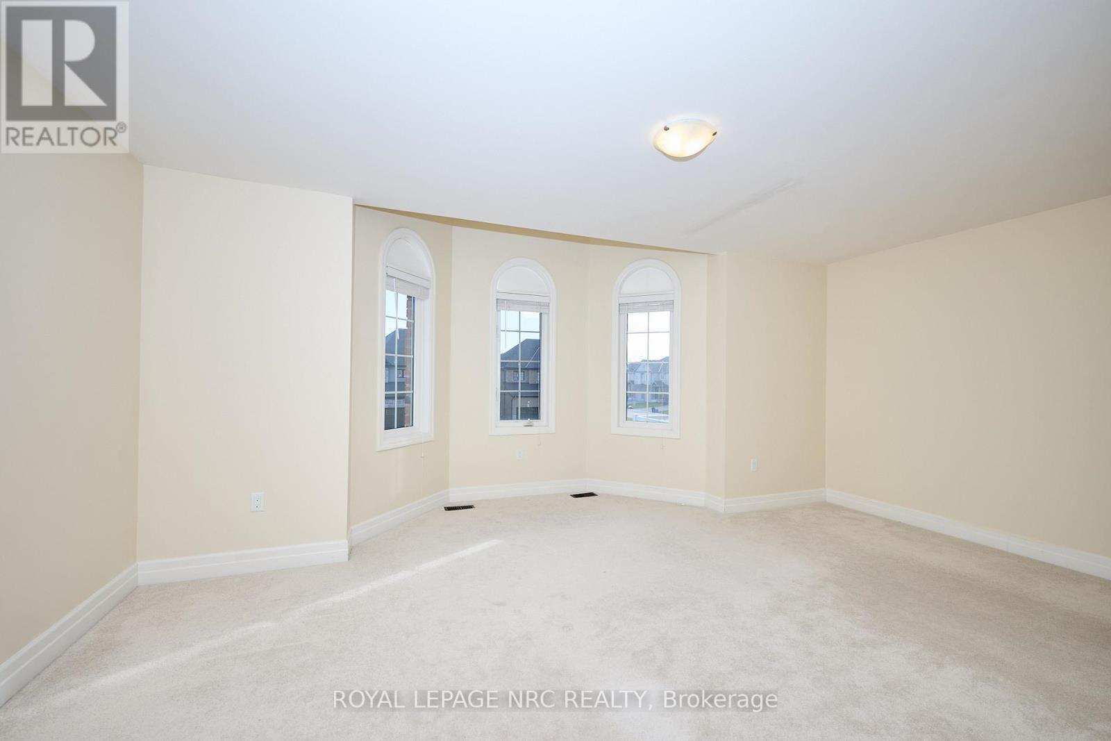 9367 Emerald Avenue, Niagara Falls, Ontario  L2G 0X5 - Photo 19 - X12554180