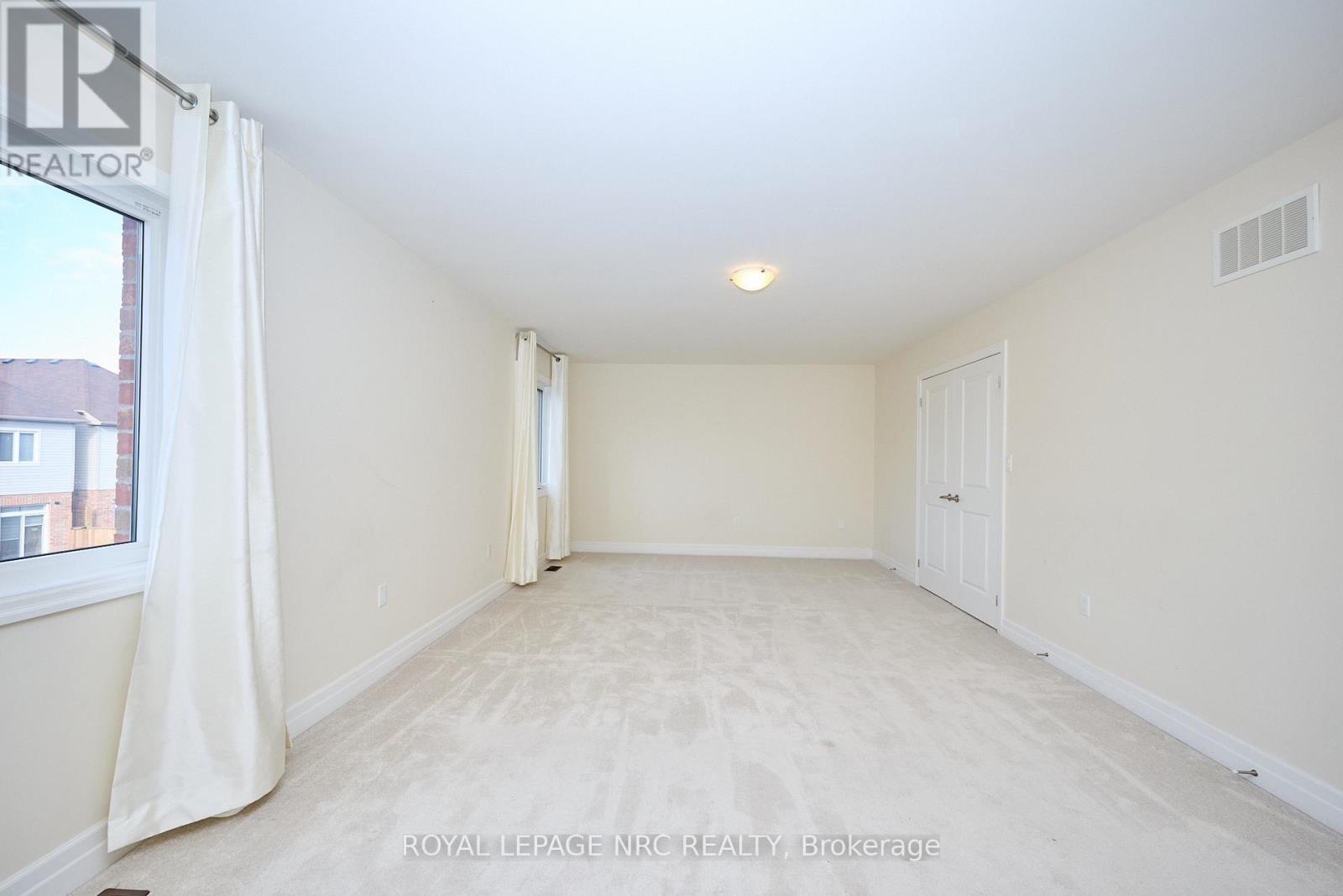 9367 Emerald Avenue, Niagara Falls, Ontario  L2G 0X5 - Photo 23 - X12554180