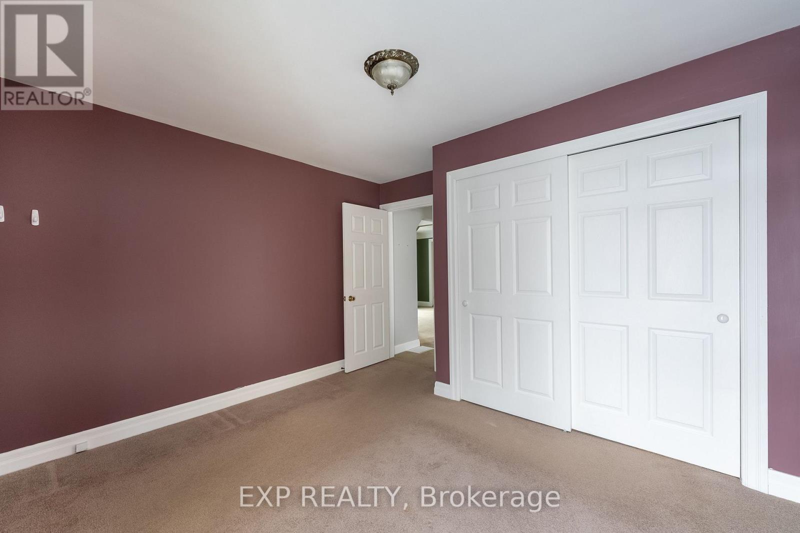 742 Broadway Street, Welland, Ontario L3C 5M8 - Photo 19 - X12554256