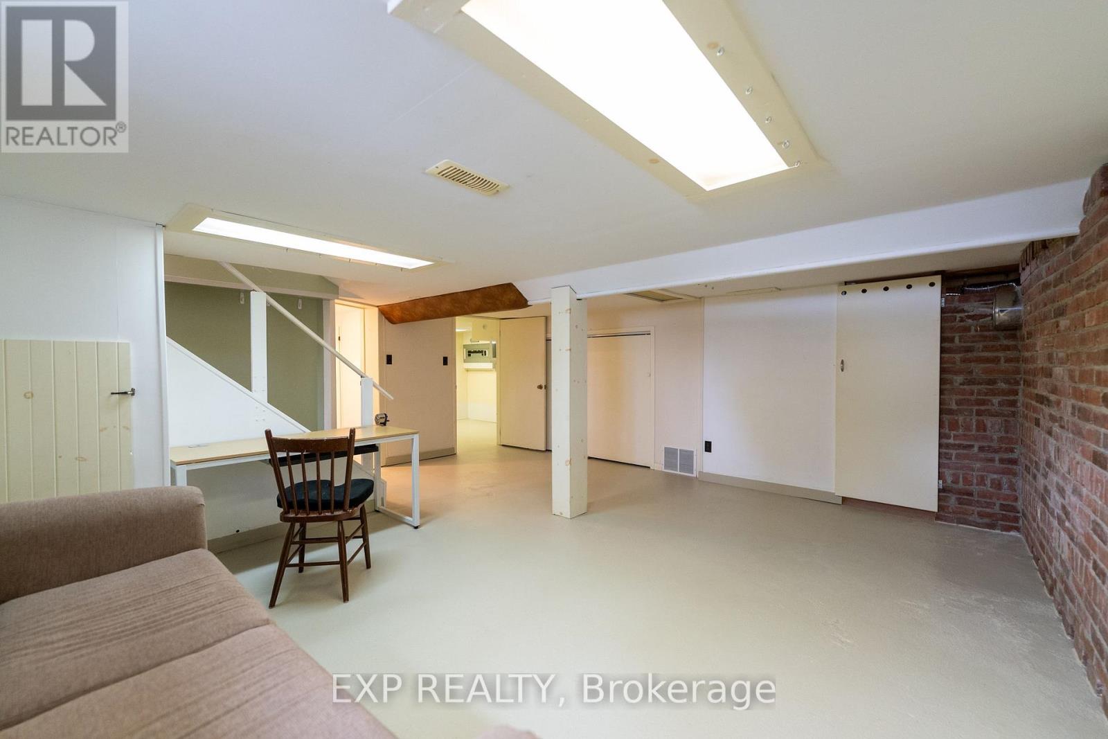 742 Broadway Street, Welland, Ontario L3C 5M8 - Photo 29 - X12554256