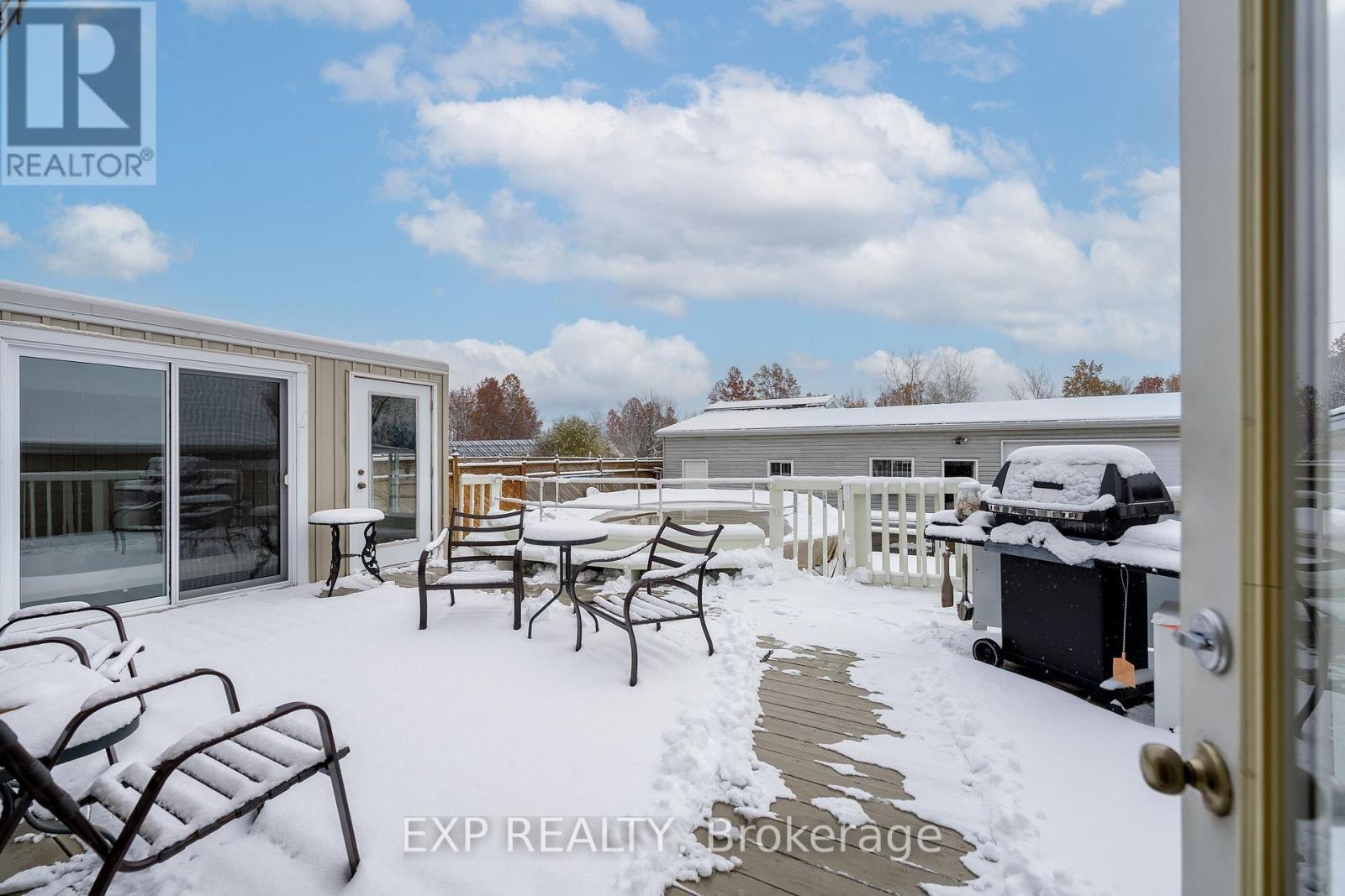 742 Broadway Street, Welland, Ontario L3C 5M8 - Photo 34 - X12554256