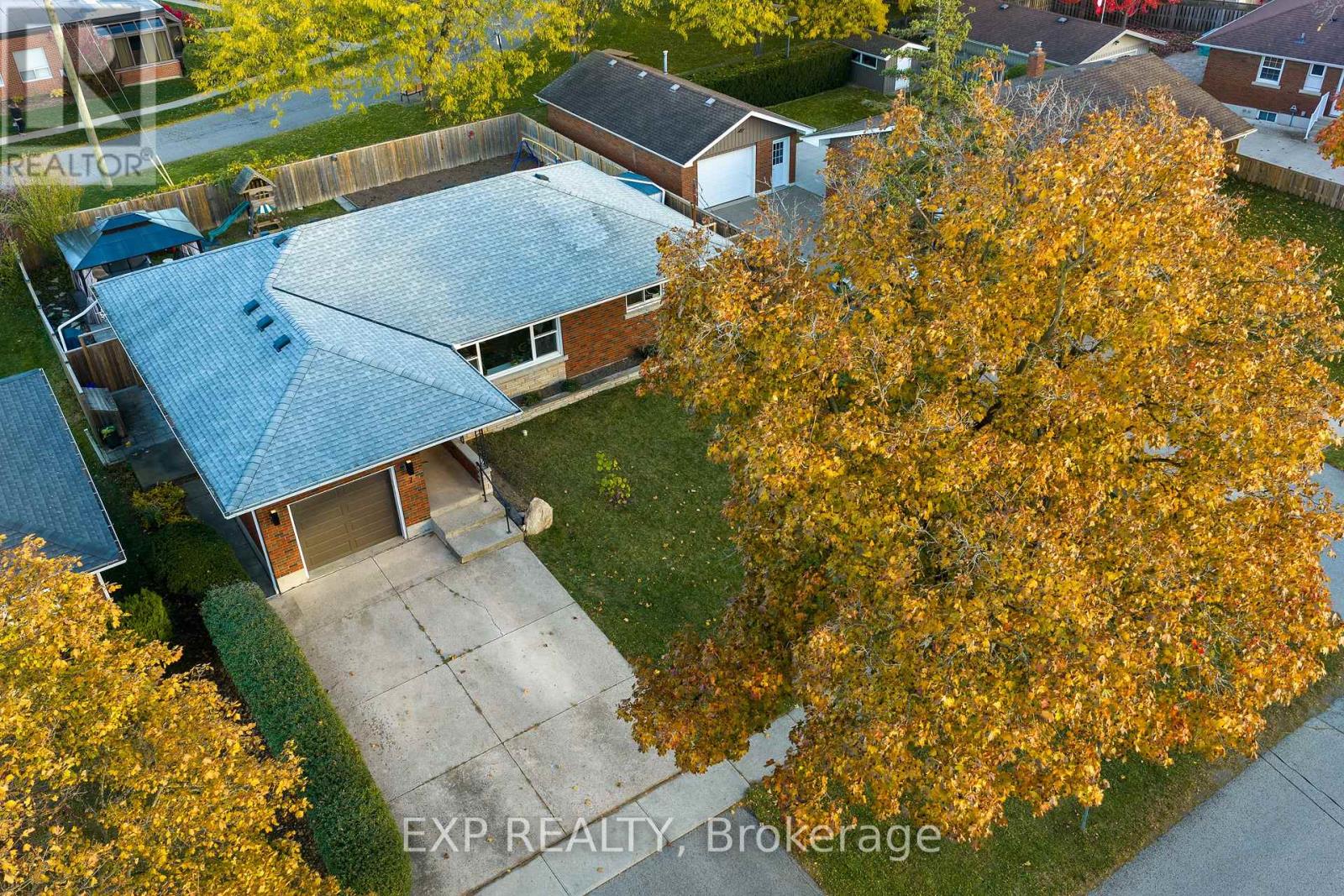 7 Harcove Street, St. Catharines, Ontario  L2N 1W7 - Photo 46 - X12554270