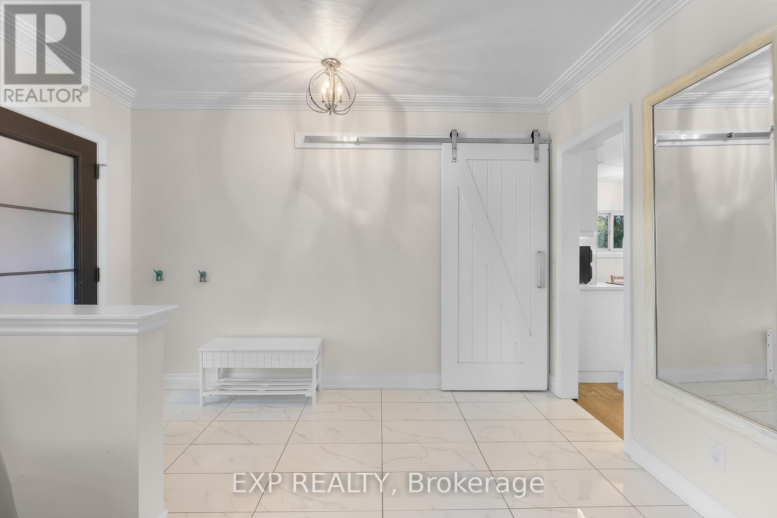 7 Harcove Street, St. Catharines, Ontario  L2N 1W7 - Photo 7 - X12554270