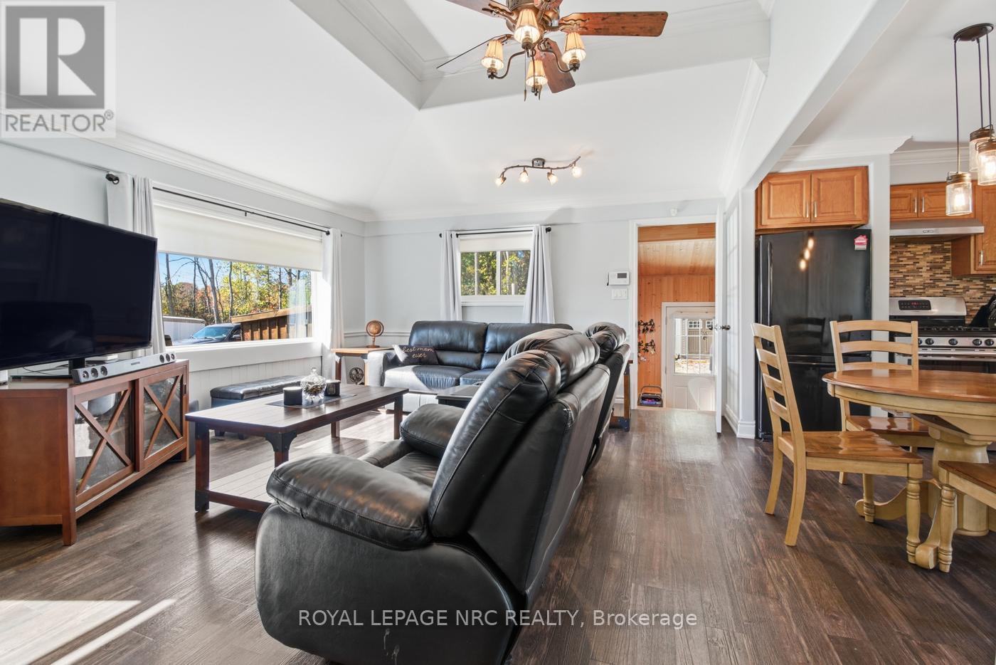 12434 Concession 1 Road, Wainfleet, Ontario L0S 1V0 - Photo 17 - X12554324