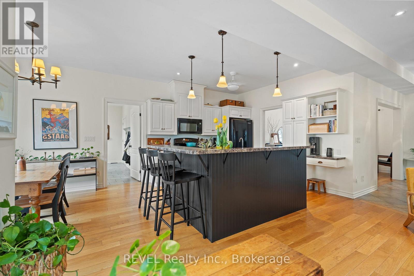 46 Pinot Trail, Niagara-On-The-Lake, Ontario  L0S 1J0 - Photo 13 - X12554416