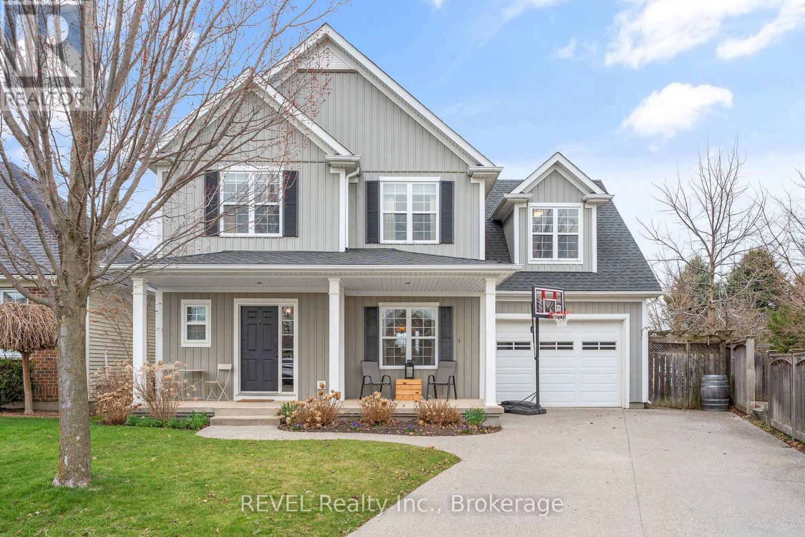 46 Pinot Trail, Niagara-On-The-Lake, Ontario  L0S 1J0 - Photo 2 - X12554416