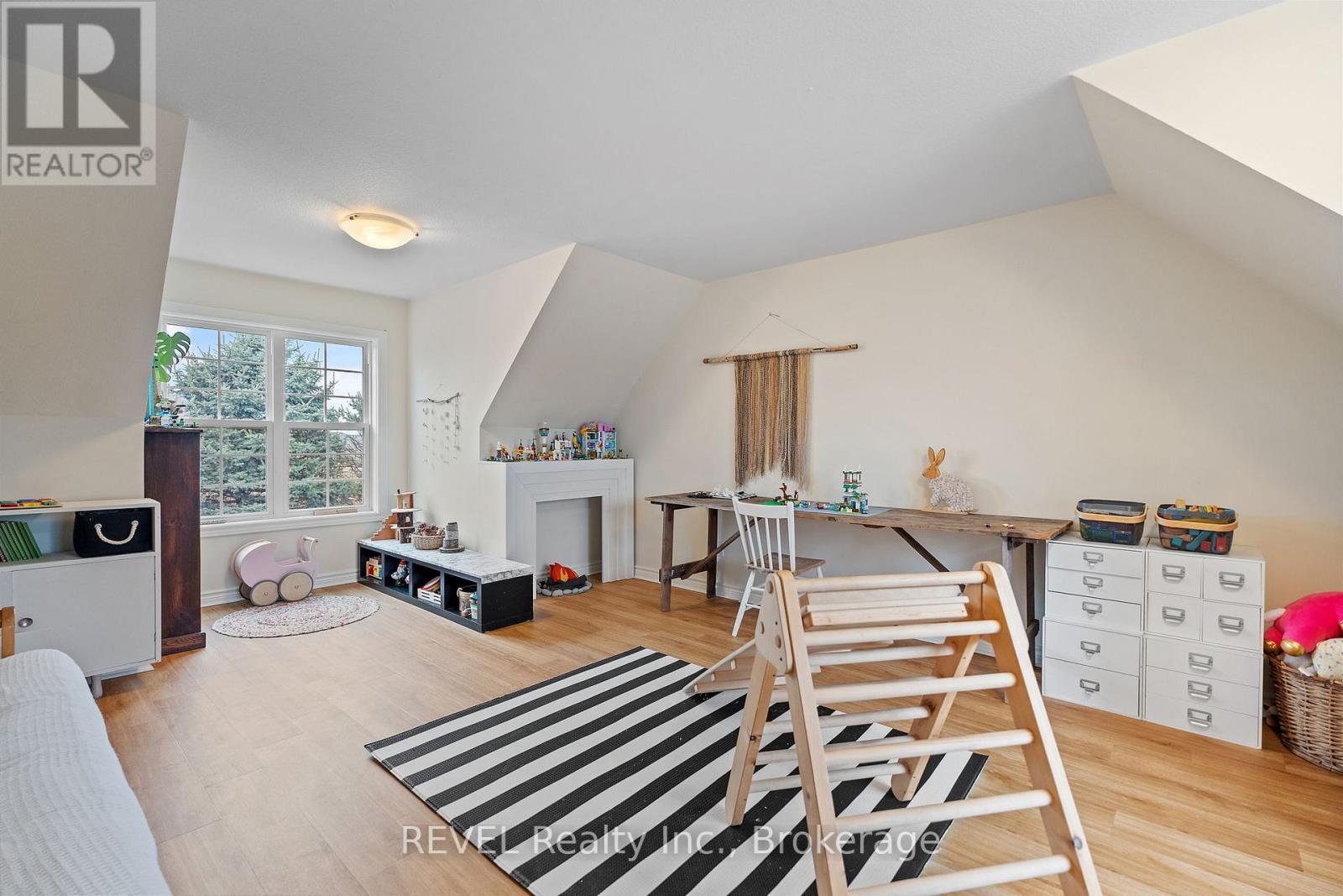 46 Pinot Trail, Niagara-On-The-Lake, Ontario  L0S 1J0 - Photo 21 - X12554416