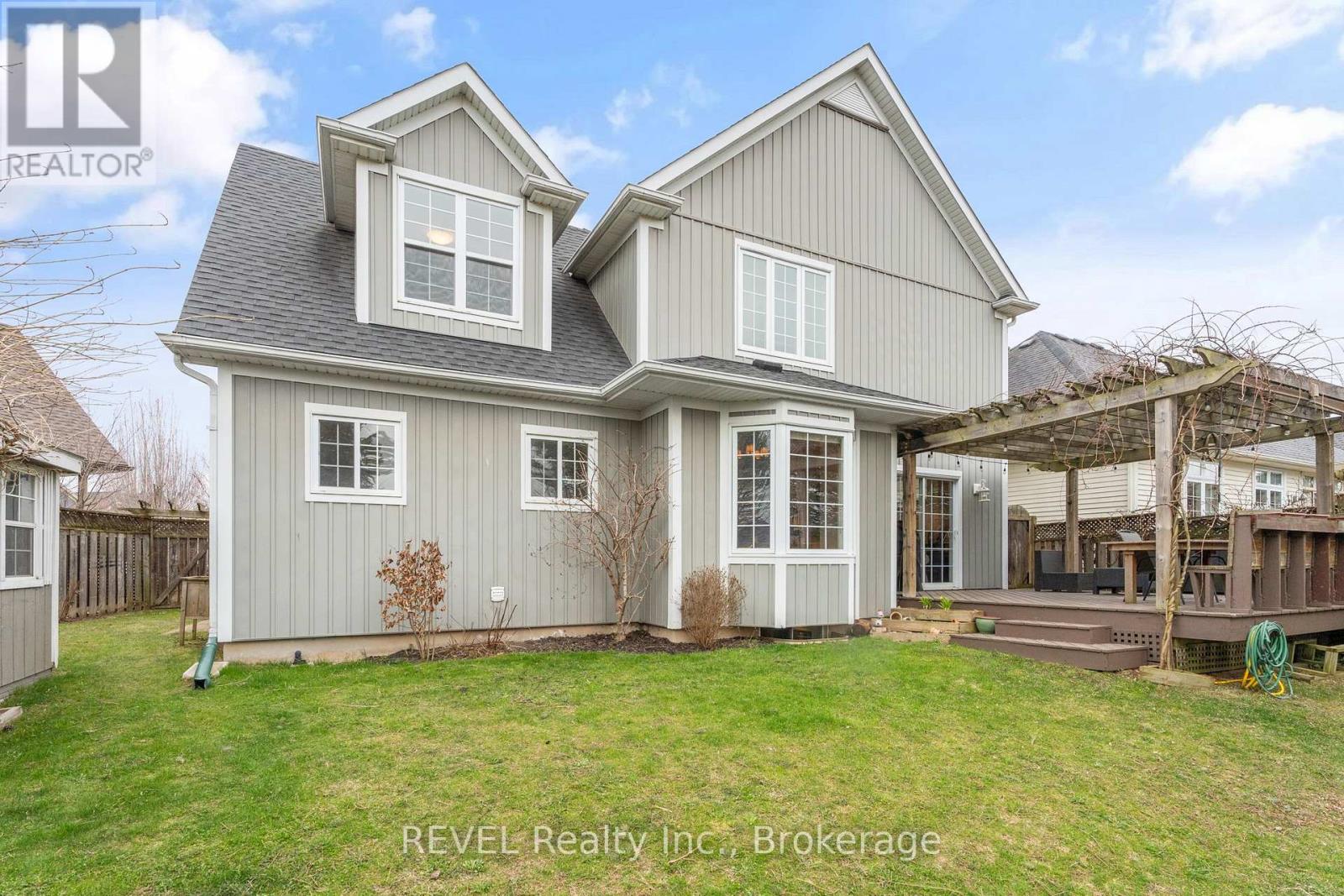 46 Pinot Trail, Niagara-On-The-Lake, Ontario  L0S 1J0 - Photo 39 - X12554416