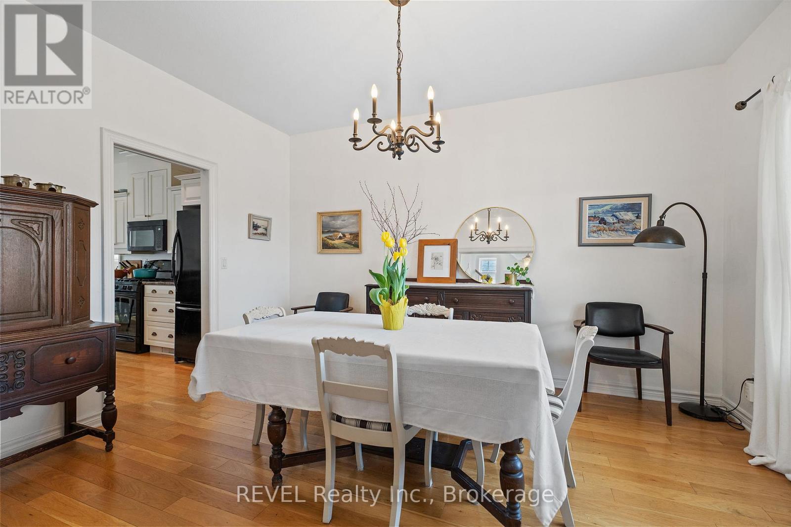 46 Pinot Trail, Niagara-On-The-Lake, Ontario  L0S 1J0 - Photo 9 - X12554416