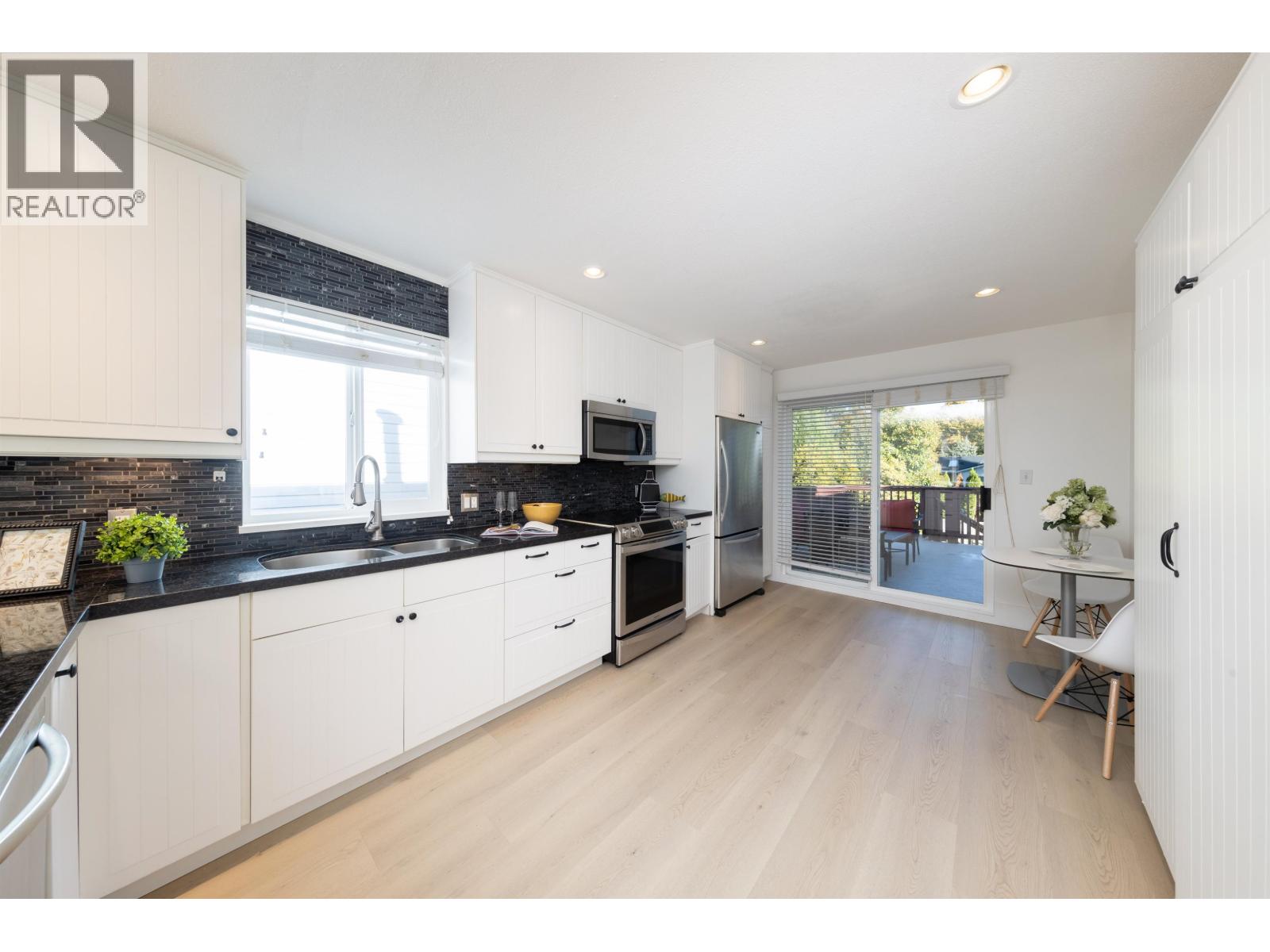 3638 Maginnis Avenue, North Vancouver, British Columbia  V7K 2L6 - Photo 12 - R3066685