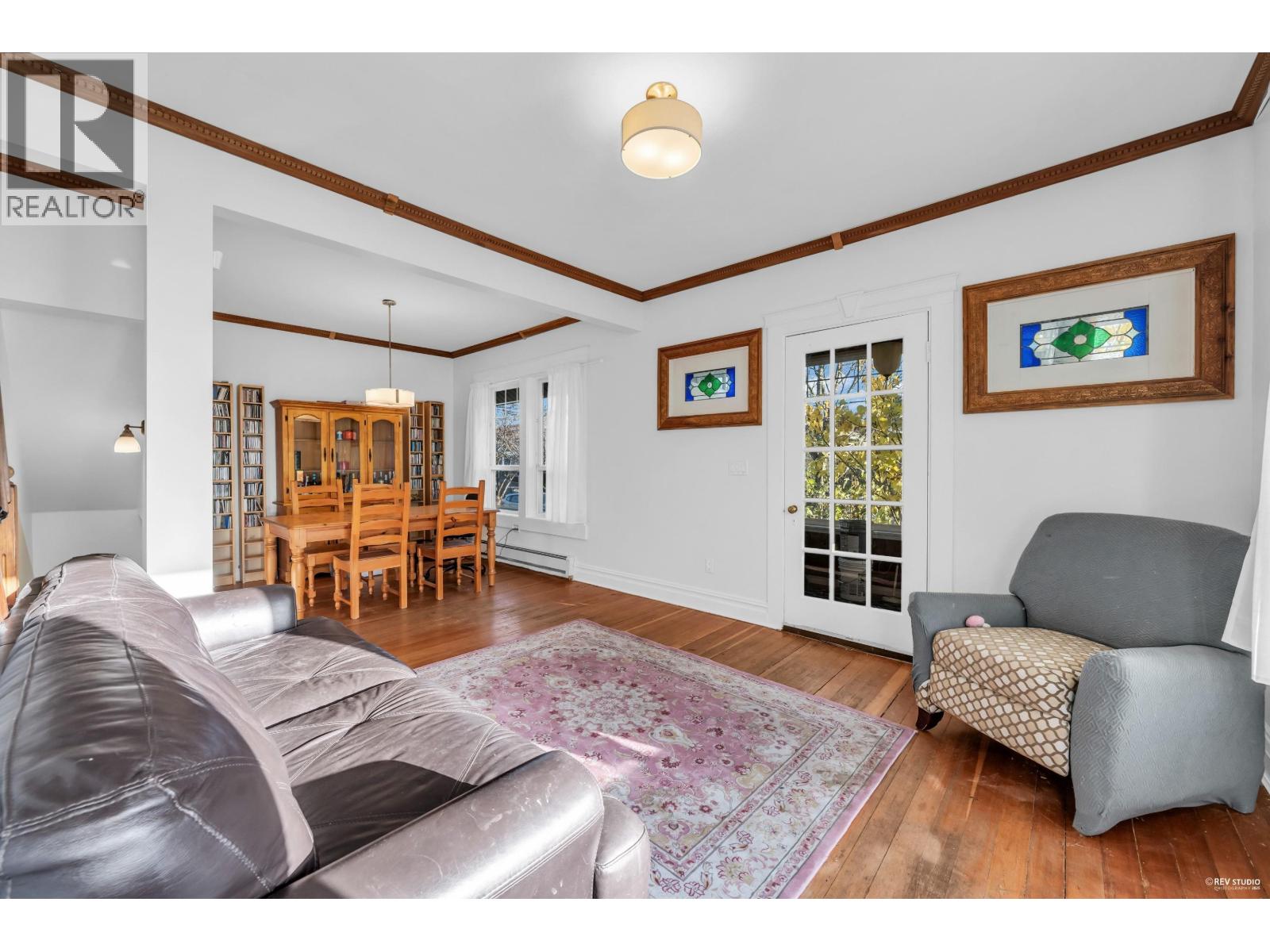 237 Sandringham Avenue, New Westminster, British Columbia  V3L 1Z4 - Photo 4 - R3067937