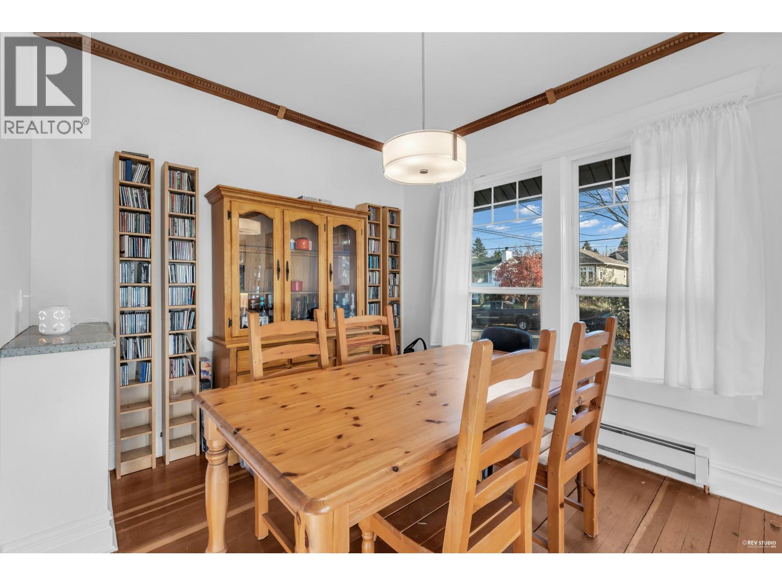 237 Sandringham Avenue, New Westminster, British Columbia  V3L 1Z4 - Photo 6 - R3067937