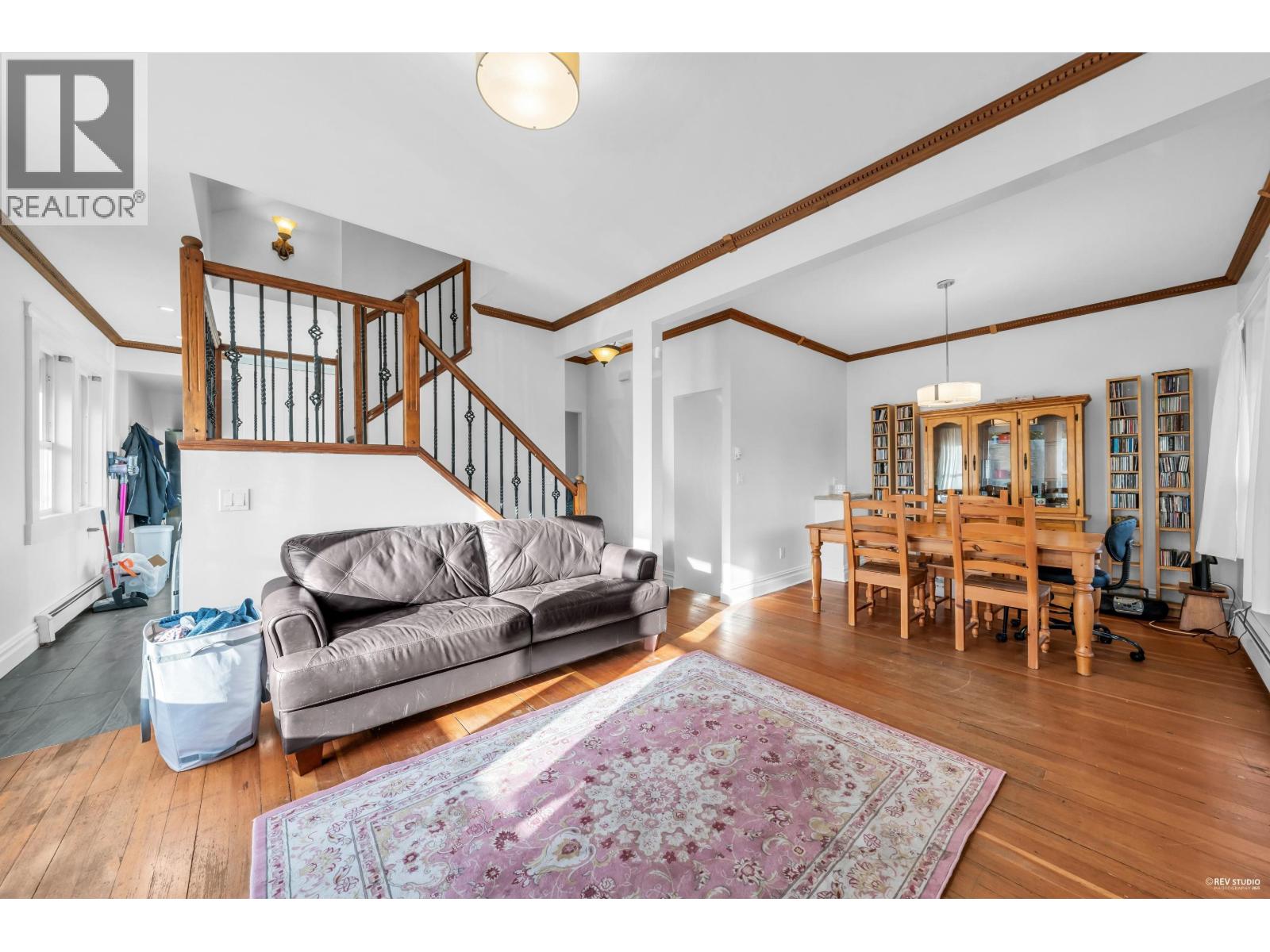 237 Sandringham Avenue, New Westminster, British Columbia  V3L 1Z4 - Photo 8 - R3067937