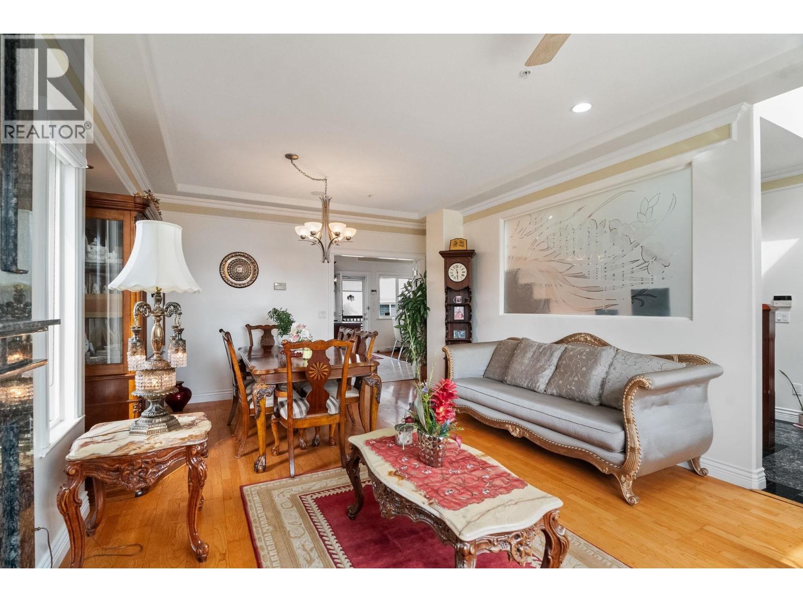 339 E 63rd Avenue, Vancouver, British Columbia V5X 2J8 - Photo 4 - R3068031